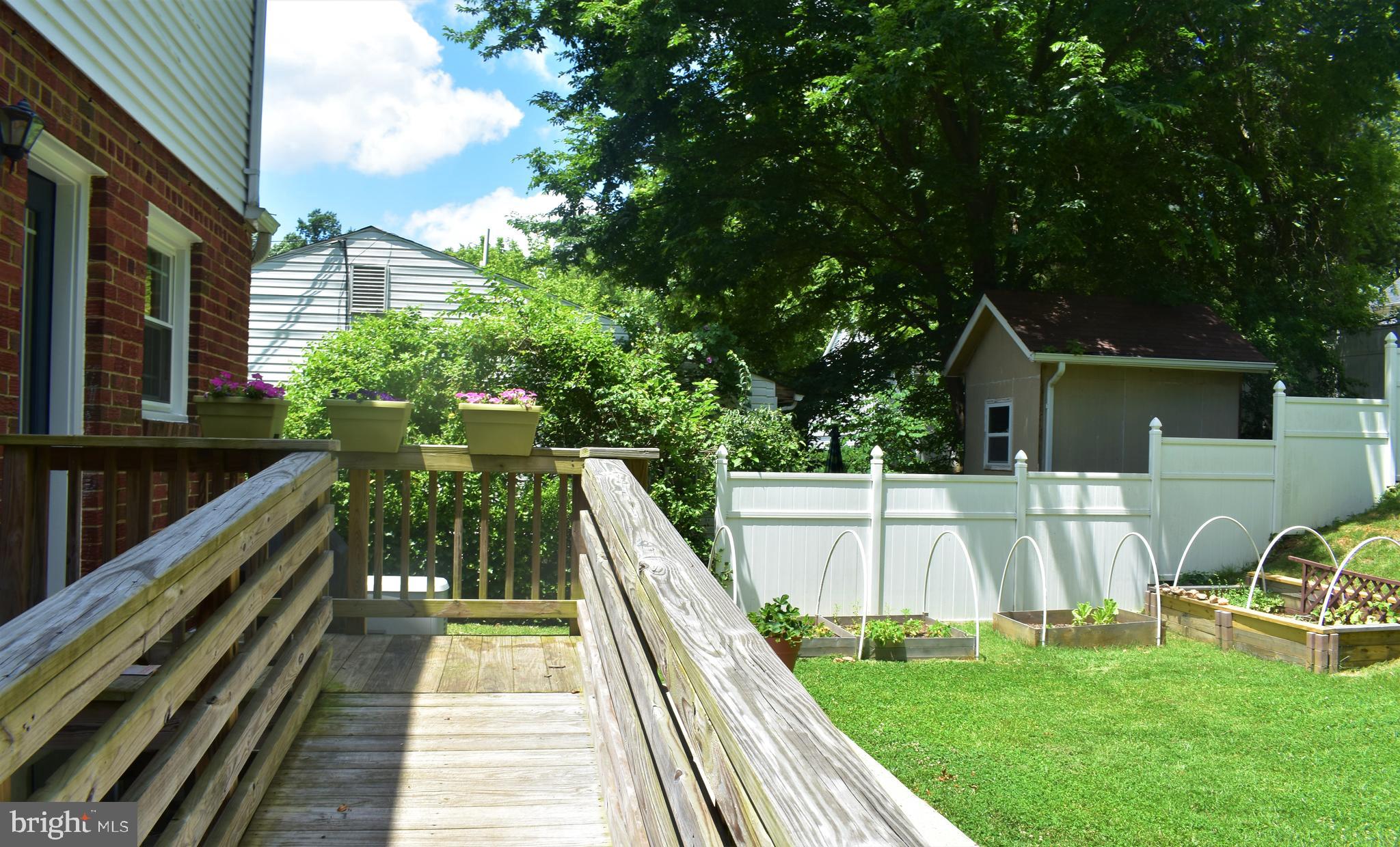 MONTGOMERY HIGHLANDS ESTATES - Residential Lease