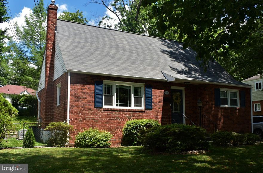 Simply Amazing 4BR House! Come home to this recently remodeled and totally upgraded home with a beautiful open floor plan! Enjoy cooking and entertaining in the lovely open kitchen which features stainless steel appliances, Quartz countertops, a large island, and custom white cabinets. The home has two nice sized bedrooms which are both fully carpeted on the main level. The other two bedrooms have beautiful hardwood flooring on the upper level. The home also features a full basement perfect for a family room and large enough for a recreation area. The property has a beautiful fully fenced back yard with a perfect gardening area. This home also has a brand new HVAC system. DOG FRIENDLY - One dog under 30lbs permitted. This home will move quickly so call today!