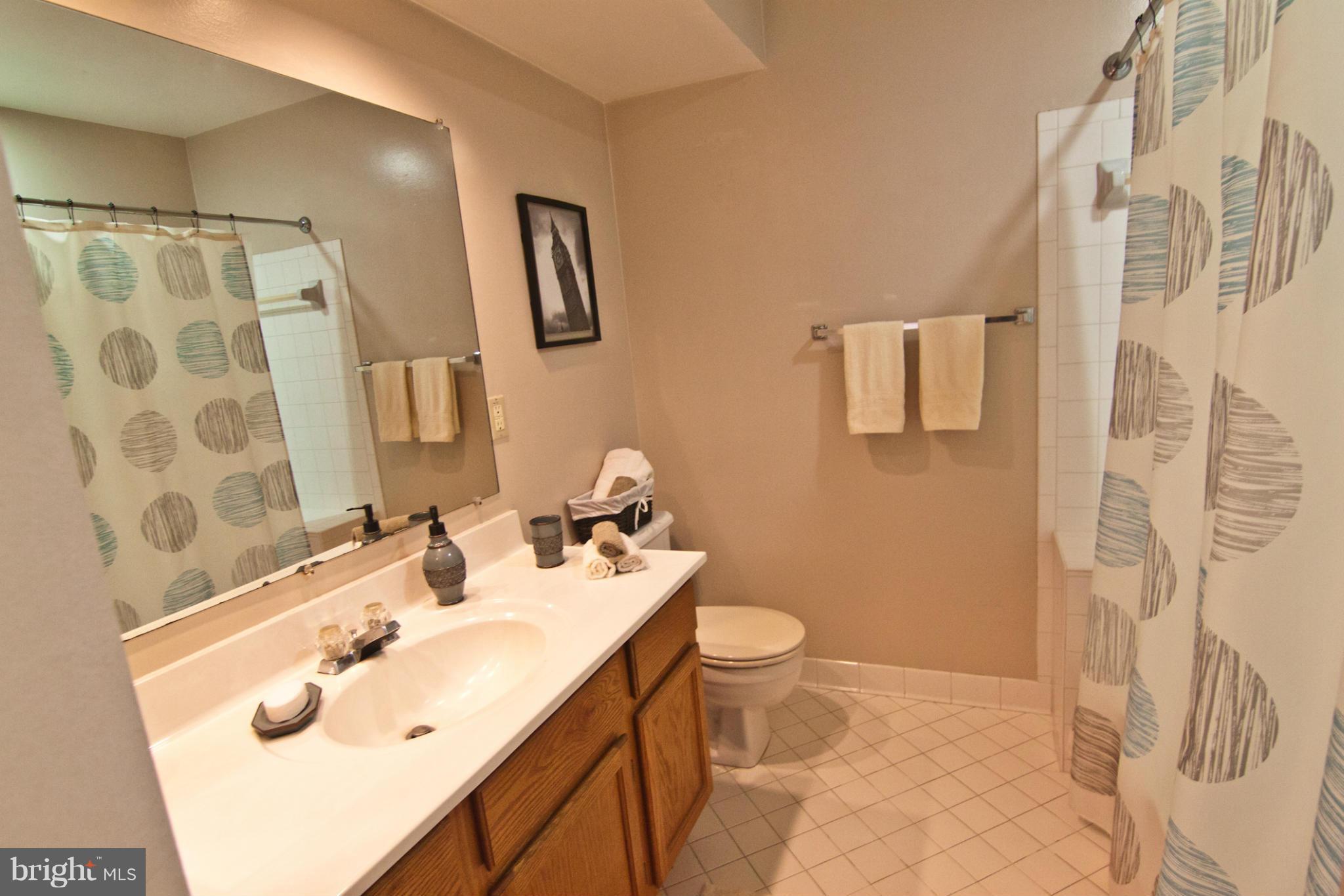 BRIDGEPORT CONDO PHASE 3 - Residential