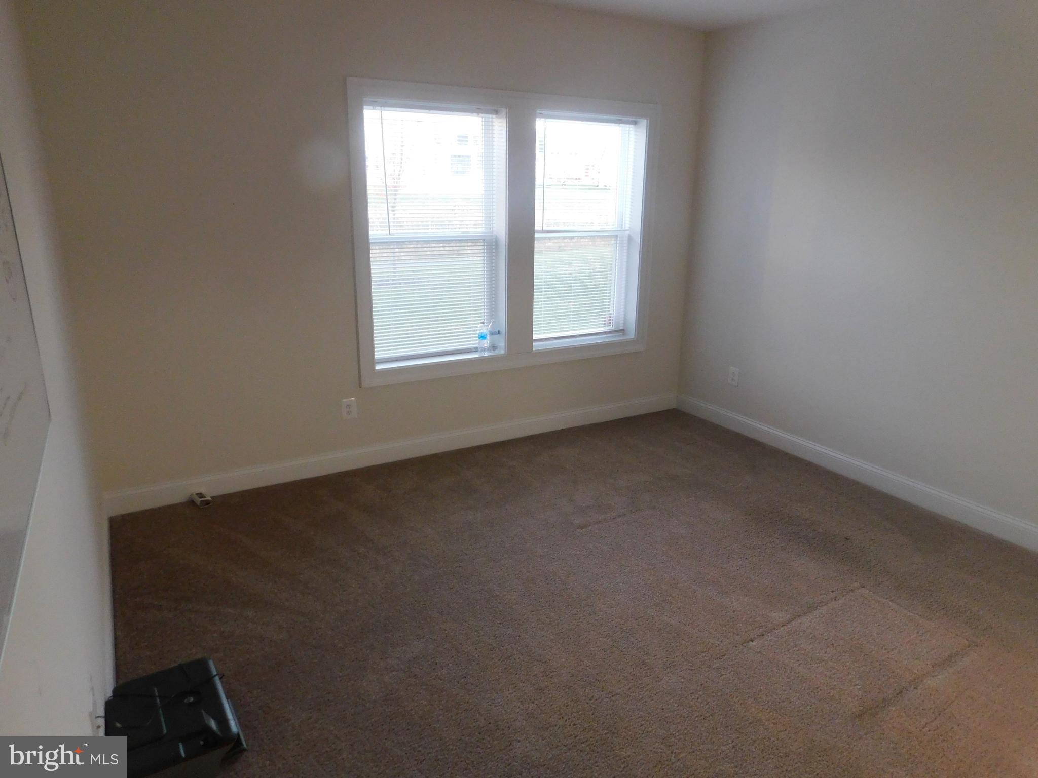 WESTBURY GLEN - Residential Lease