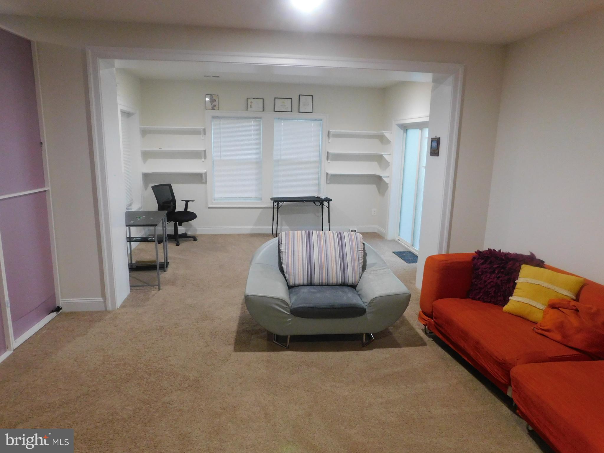 WESTBURY GLEN - Residential Lease