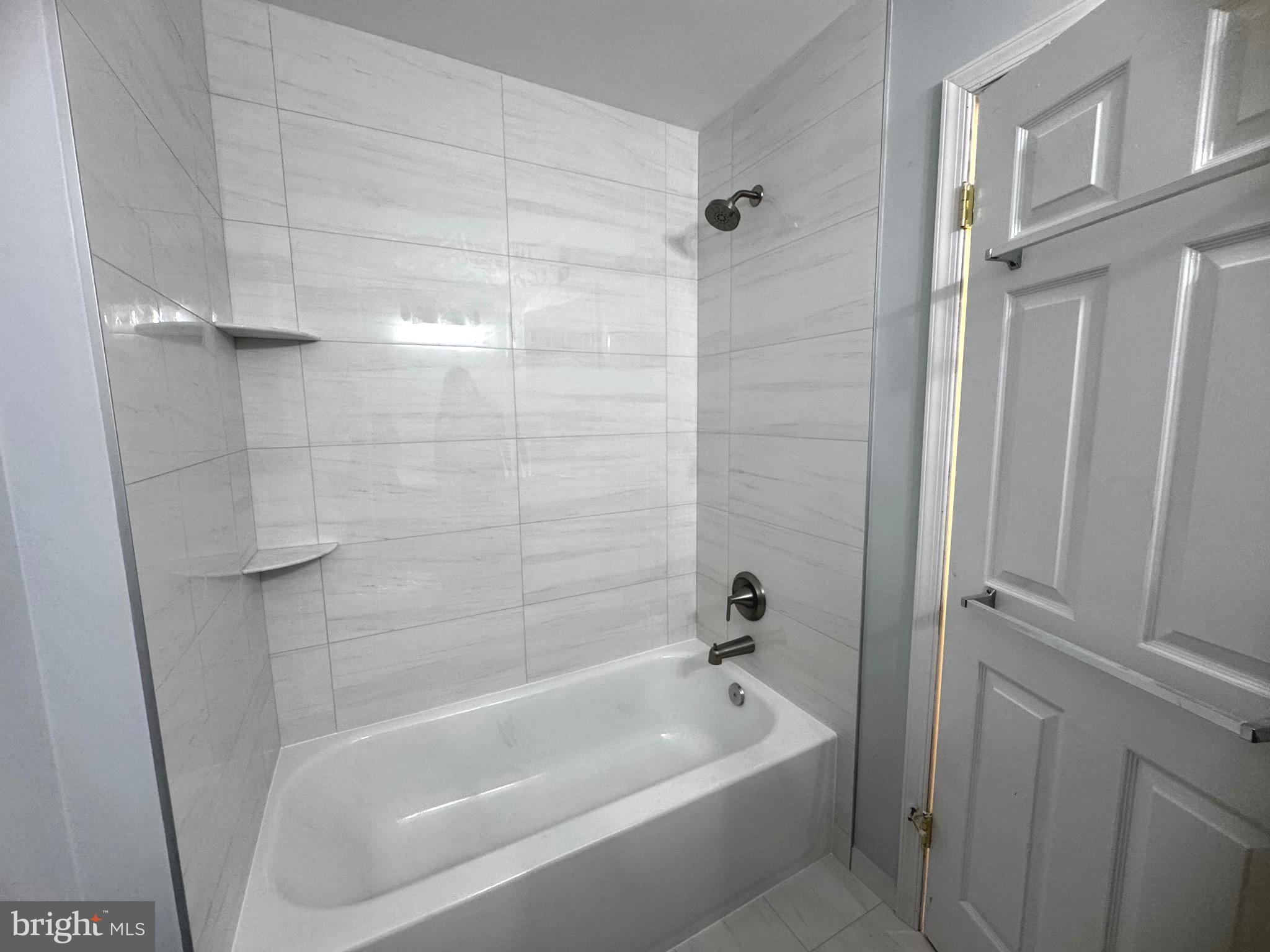 VILLAGE SHIRES - Residential Lease