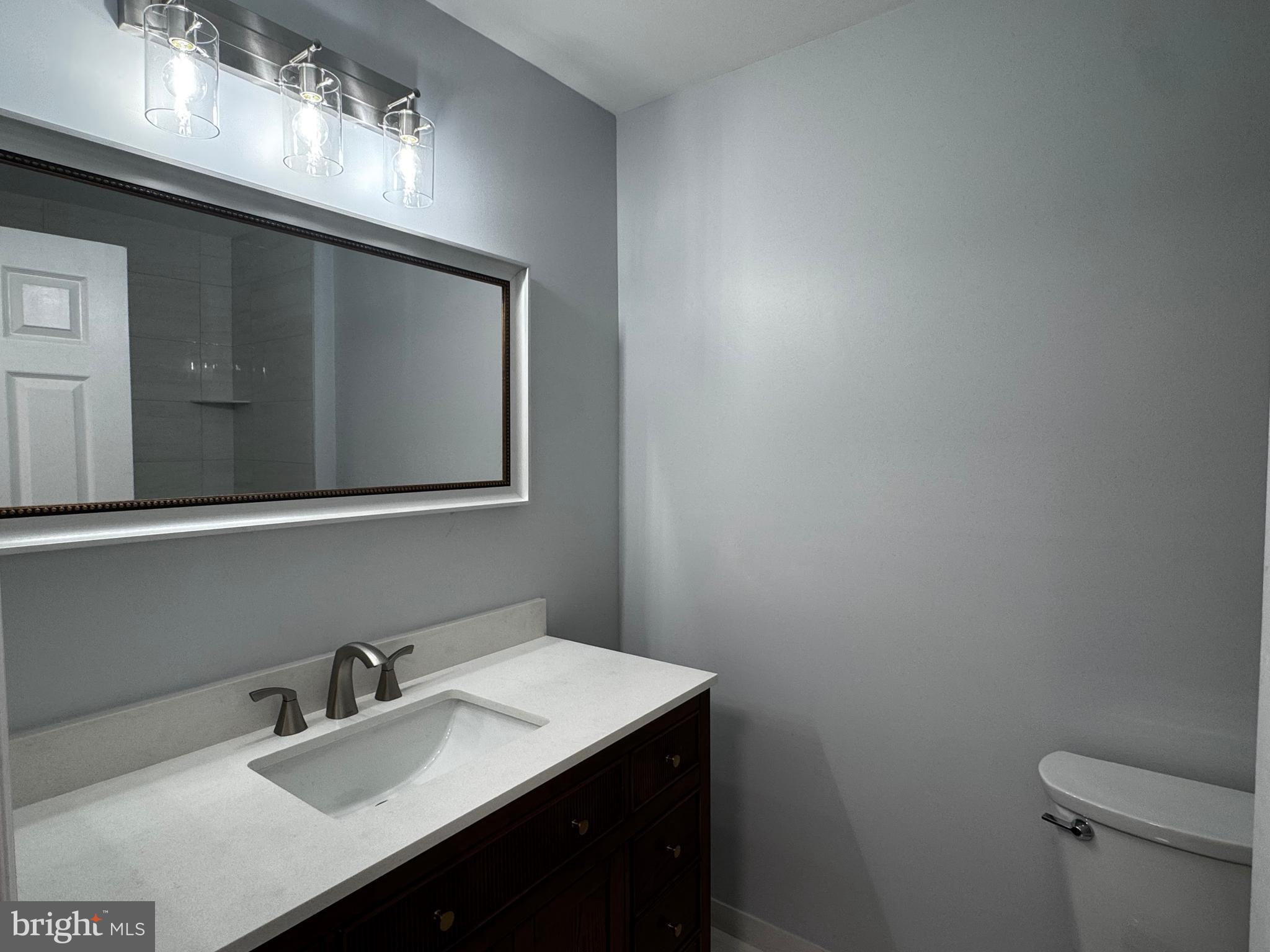 VILLAGE SHIRES - Residential Lease