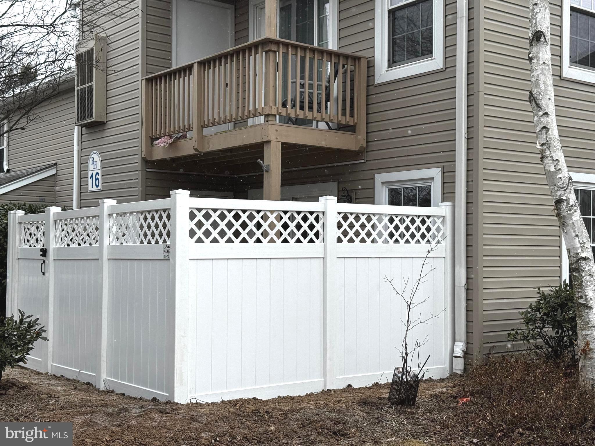 VILLAGE SHIRES - Residential Lease