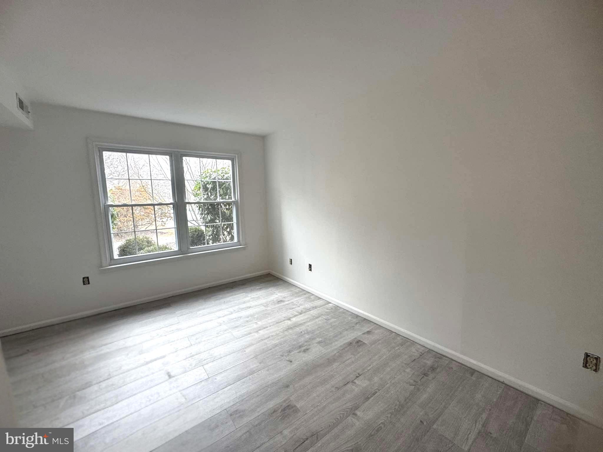 VILLAGE SHIRES - Residential Lease