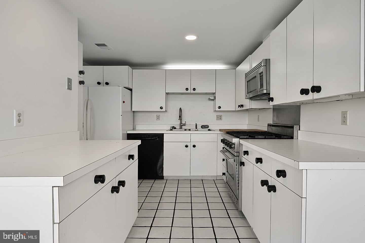 1021 ARLINGTON BOULEVARD 1209
