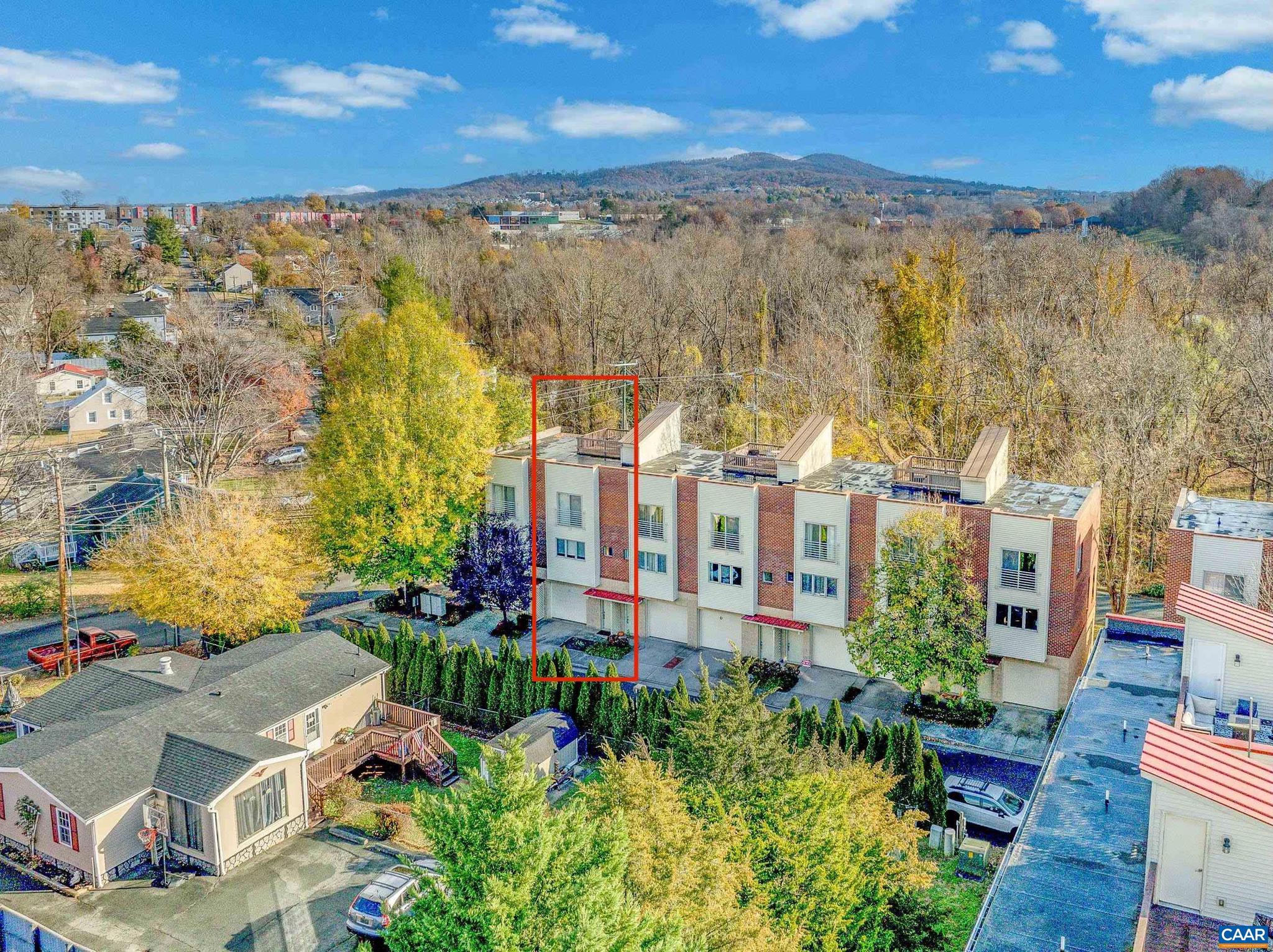 LINDEN TOWN LOFTS - Residential