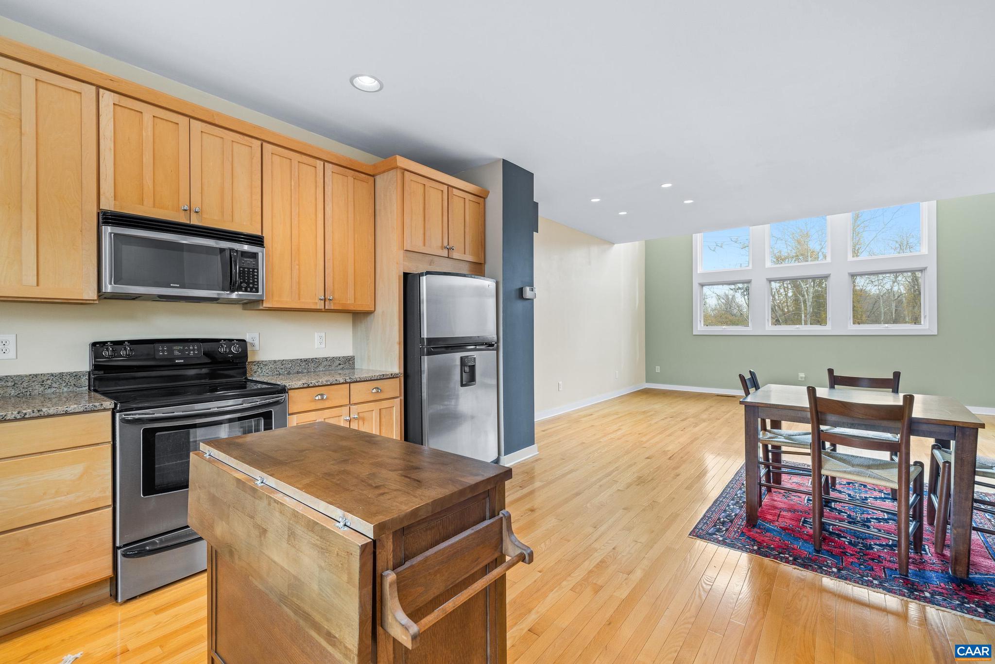 LINDEN TOWN LOFTS - Residential