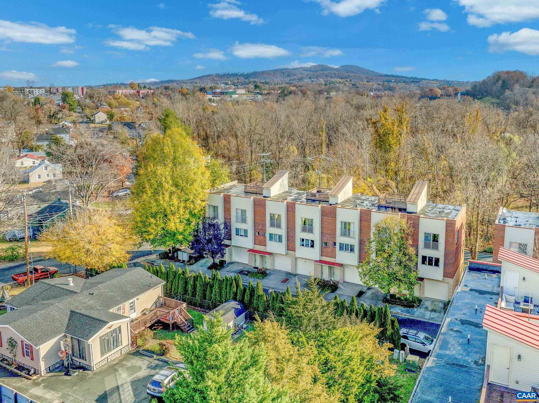 LINDEN TOWN LOFTS - Residential