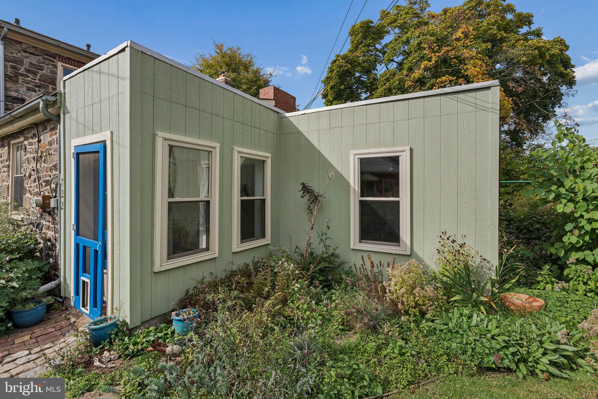 722 PURITAN STREET