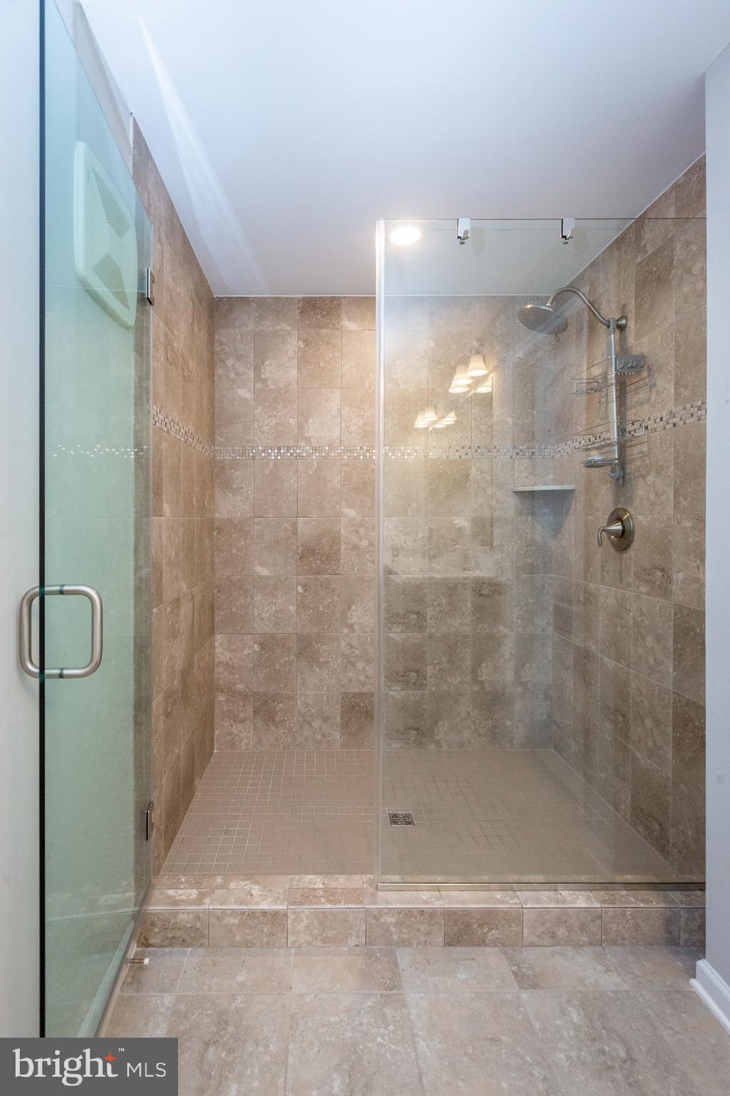 RIVERWALK AT CROFTON - Residential Lease