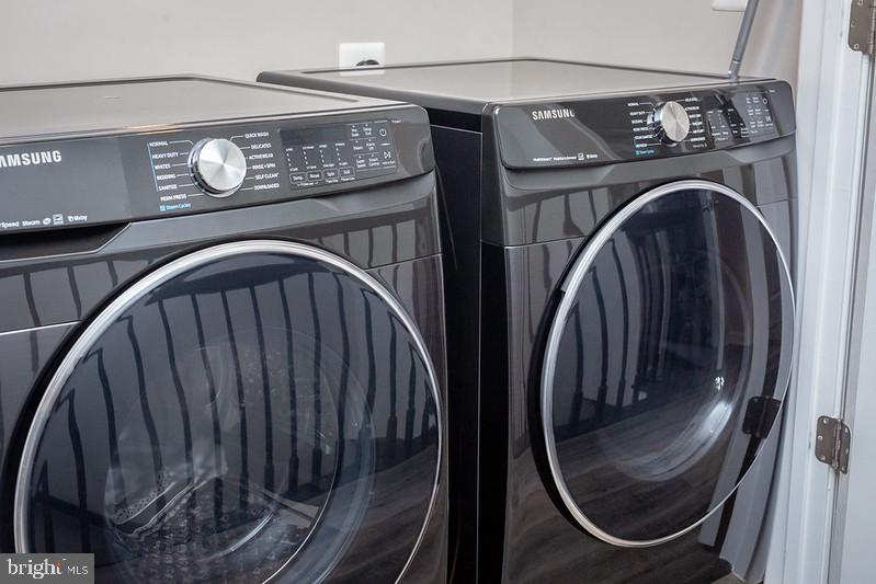 RIVERWALK AT CROFTON - Residential Lease