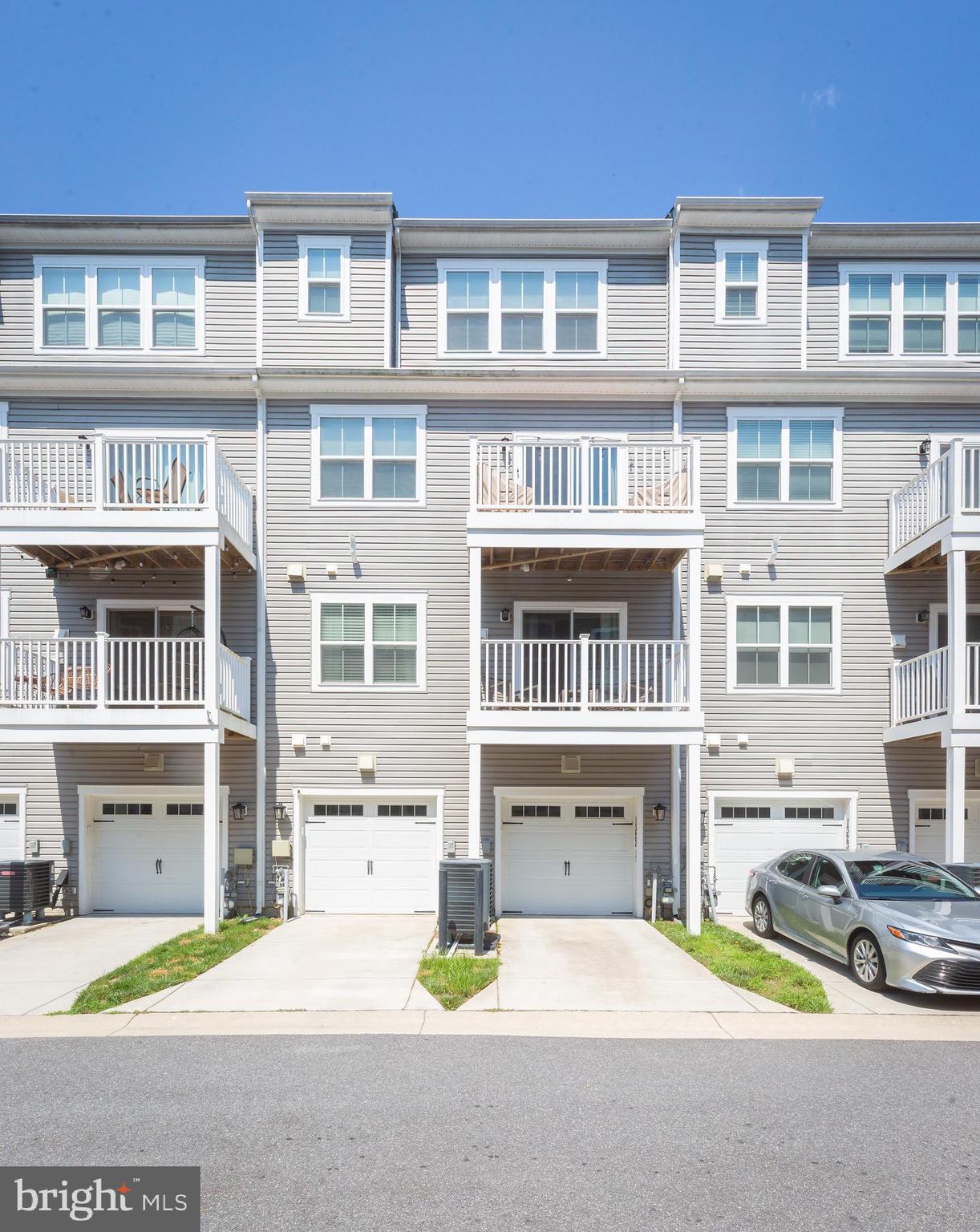 RIVERWALK AT CROFTON - Residential Lease