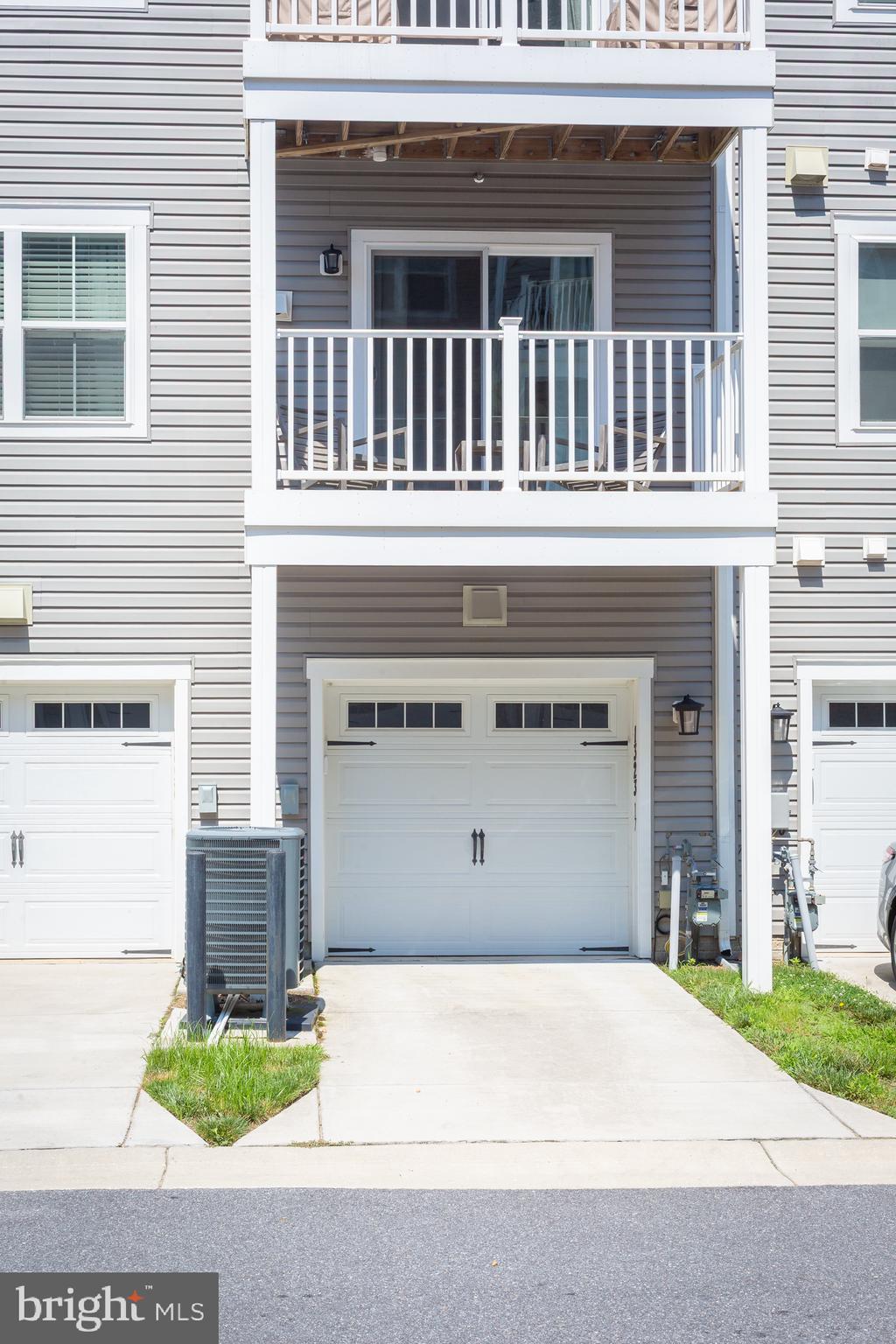 RIVERWALK AT CROFTON - Residential Lease