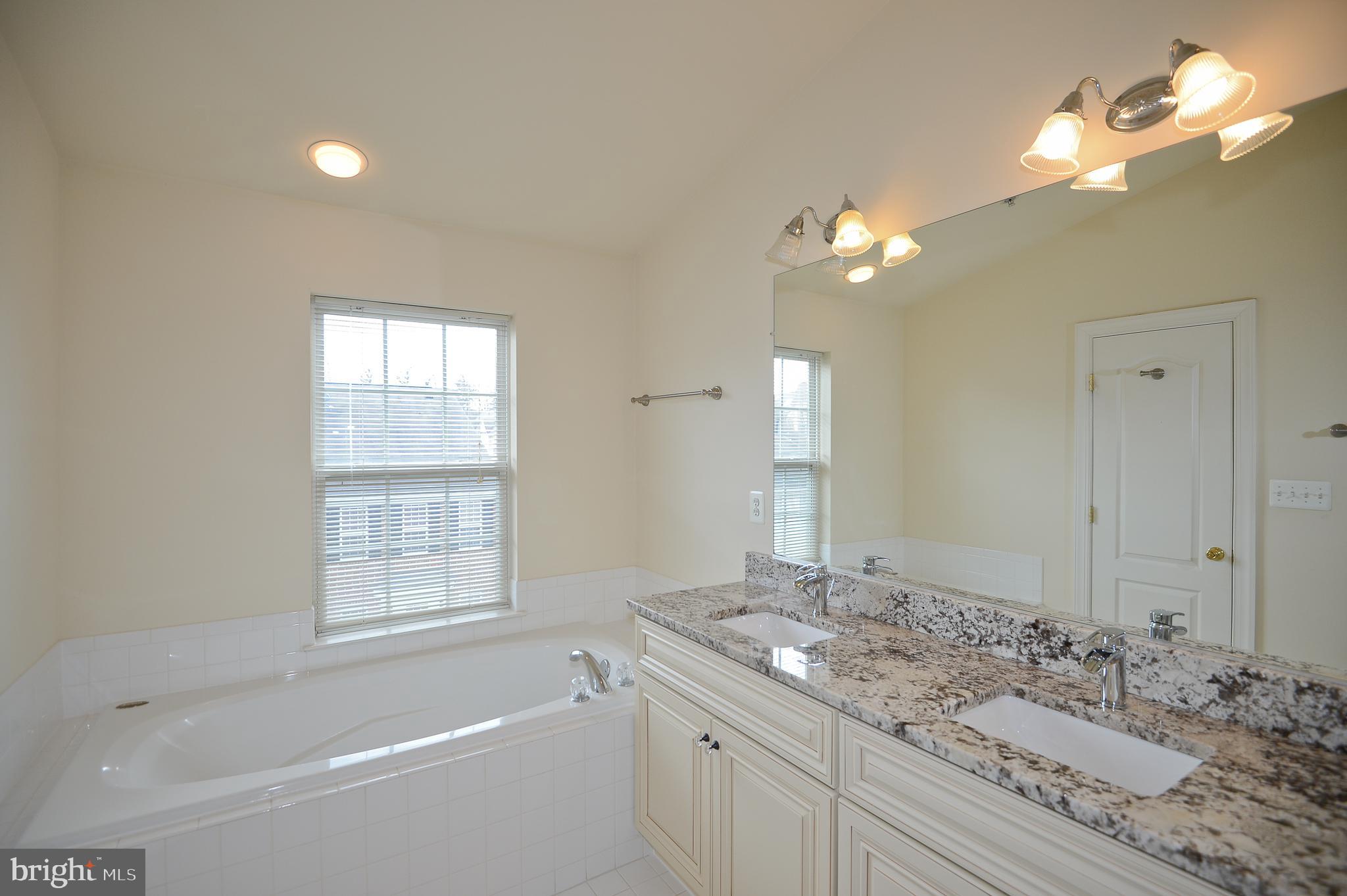 JEFFERSON PARK - Residential