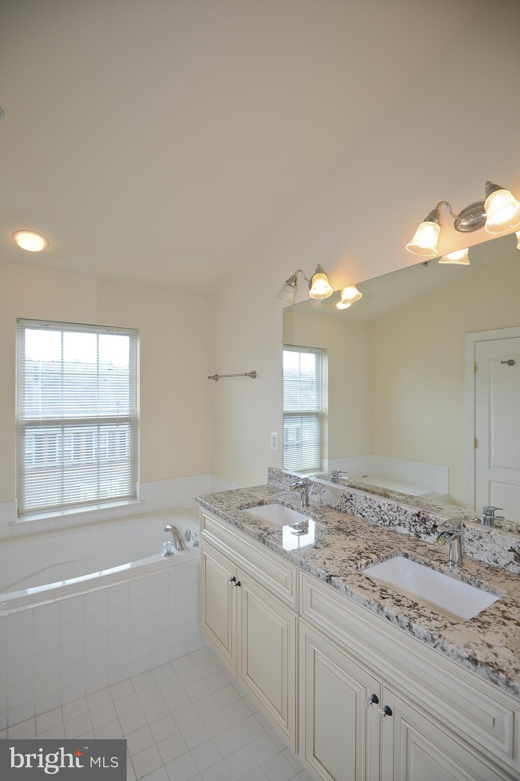 JEFFERSON PARK - Residential