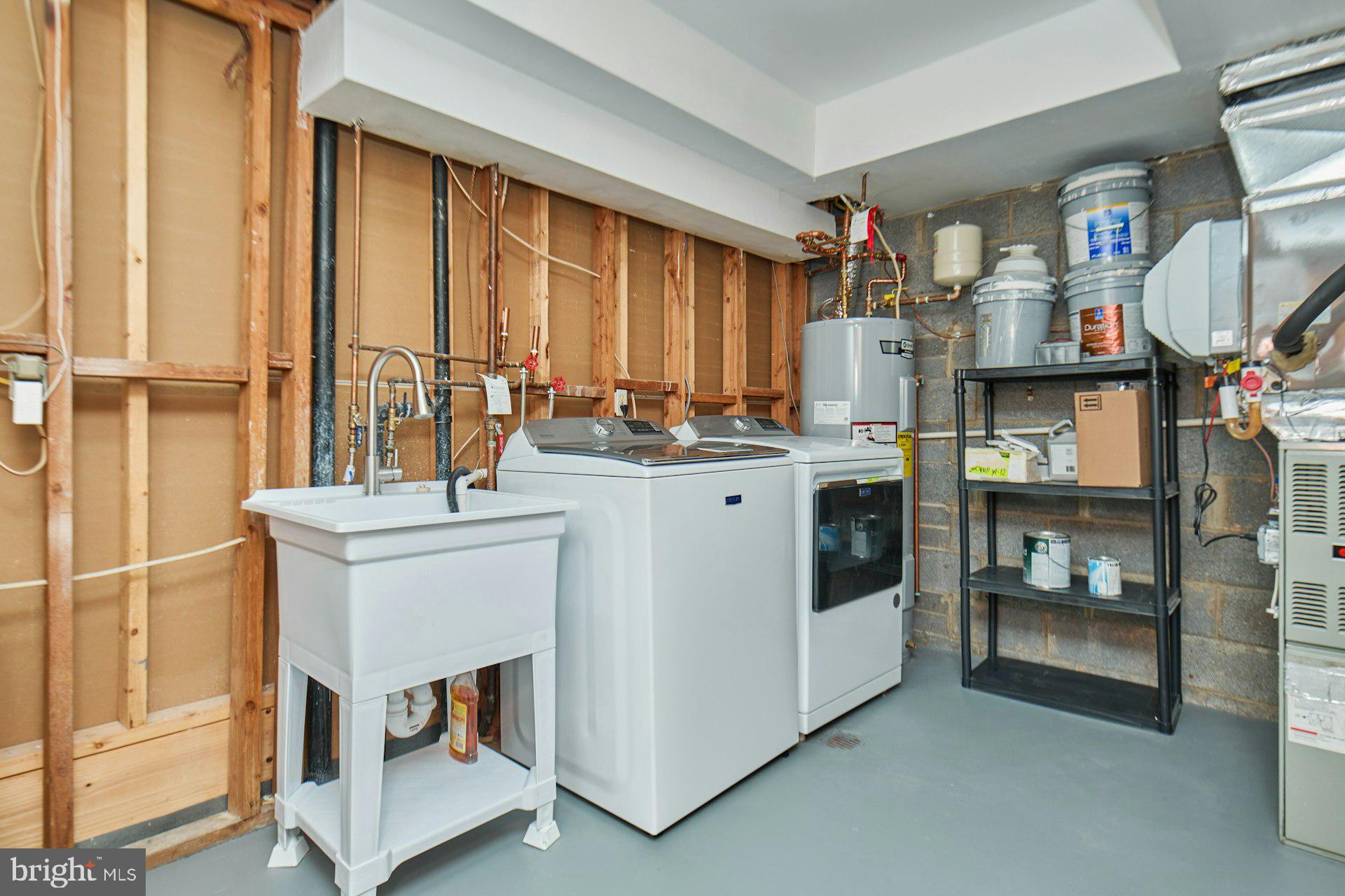 KINGS MANOR - Residential