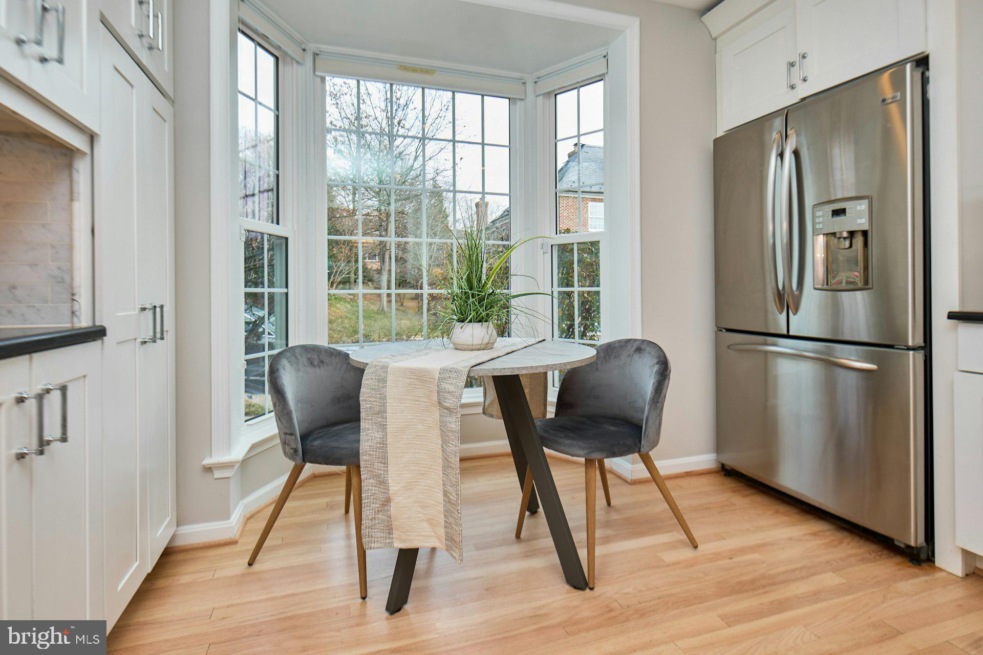 KINGS MANOR - Residential