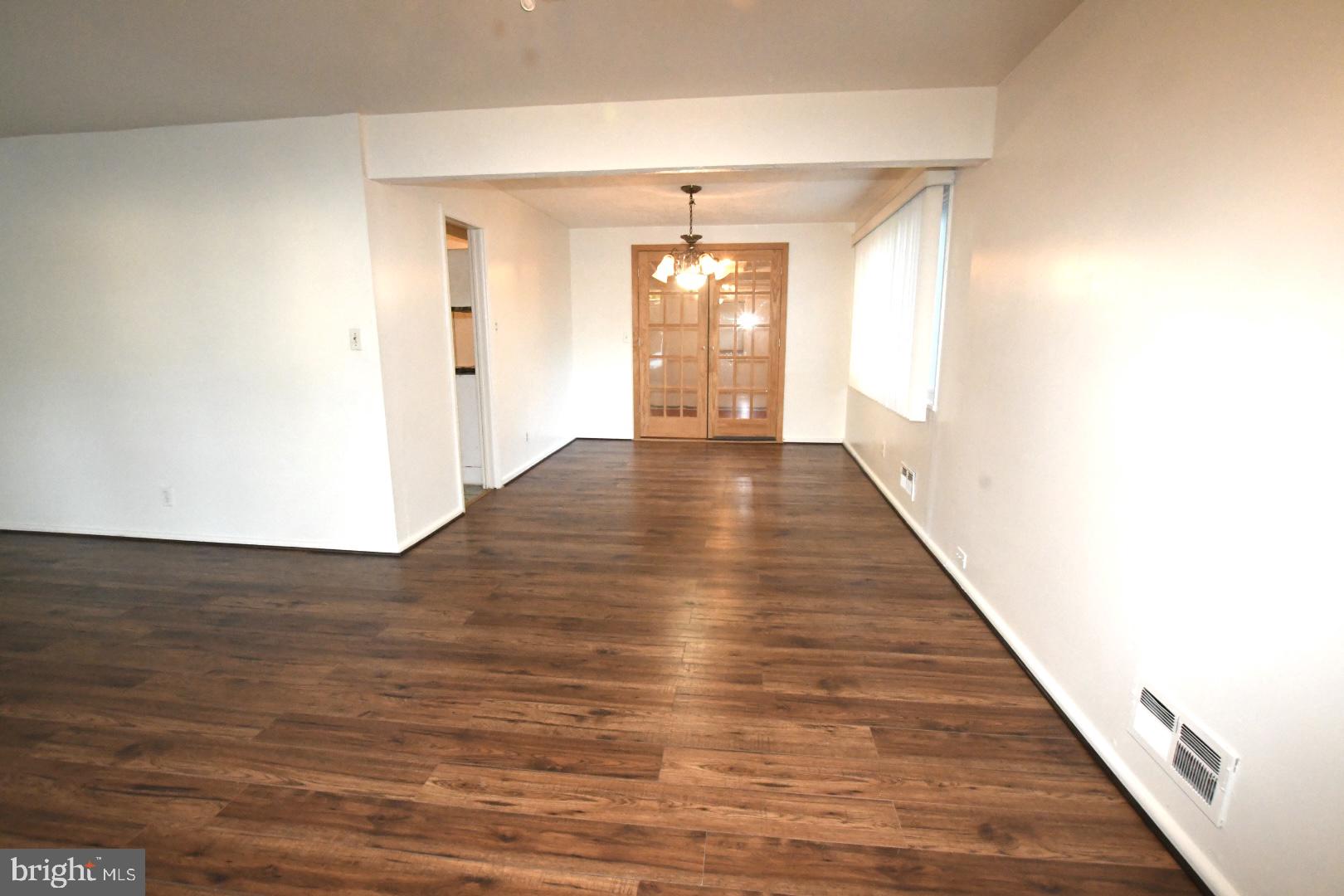 ROBIN HILLS - Residential