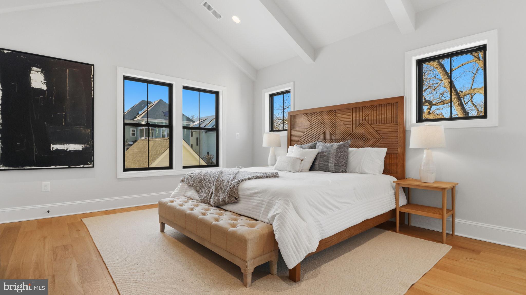 ARLINGTON - Residential