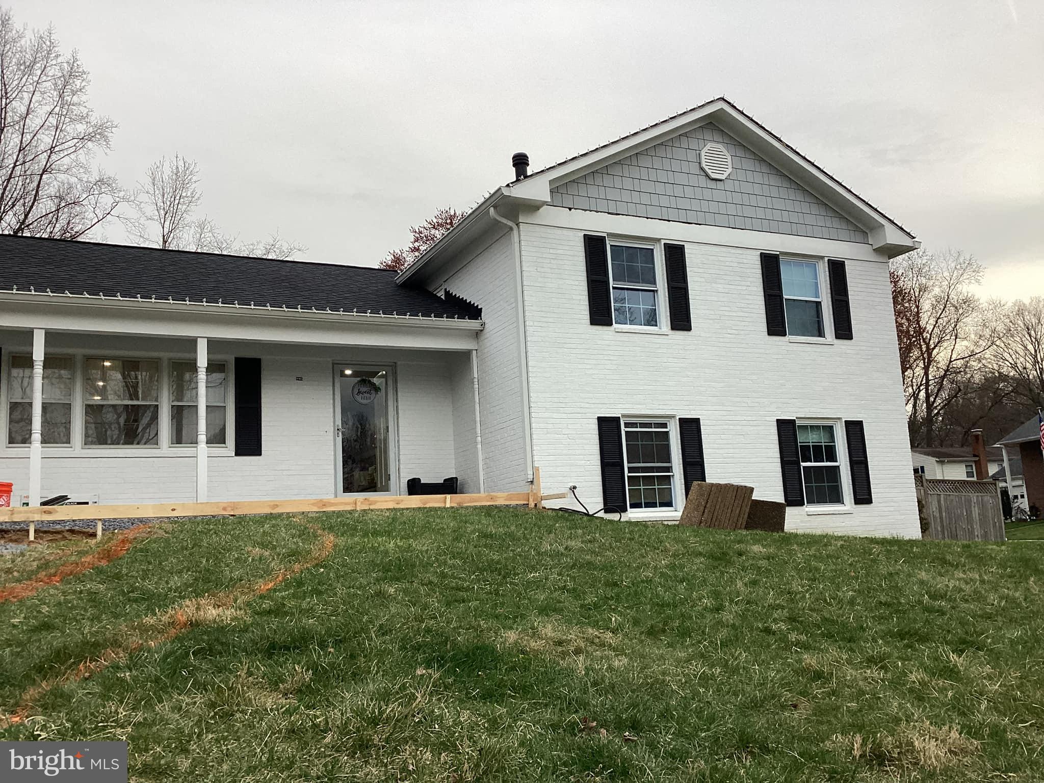 ROLLING VALLEY WEST - Residential Lease