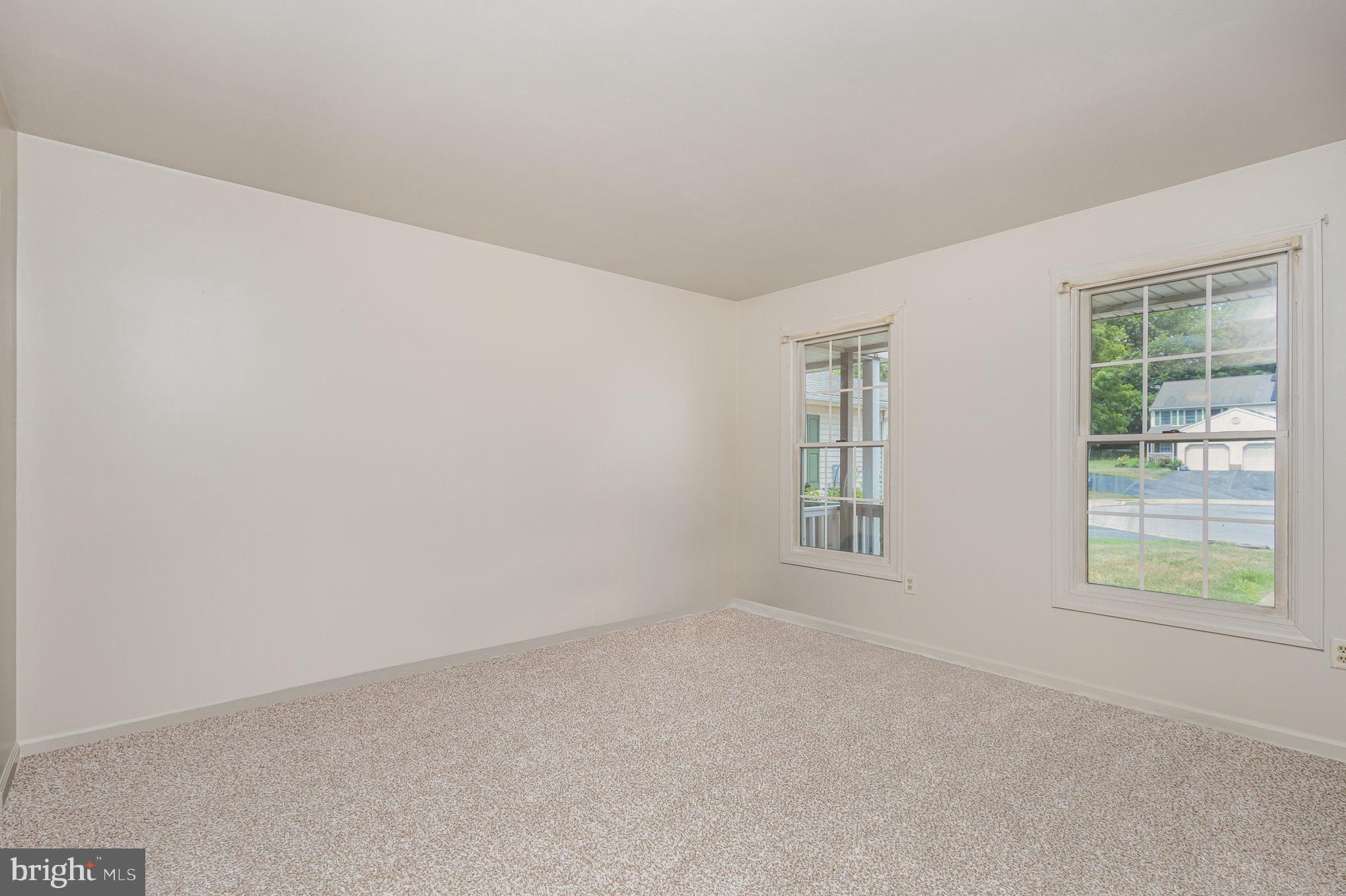 GABLE PARK WOODS - Residential