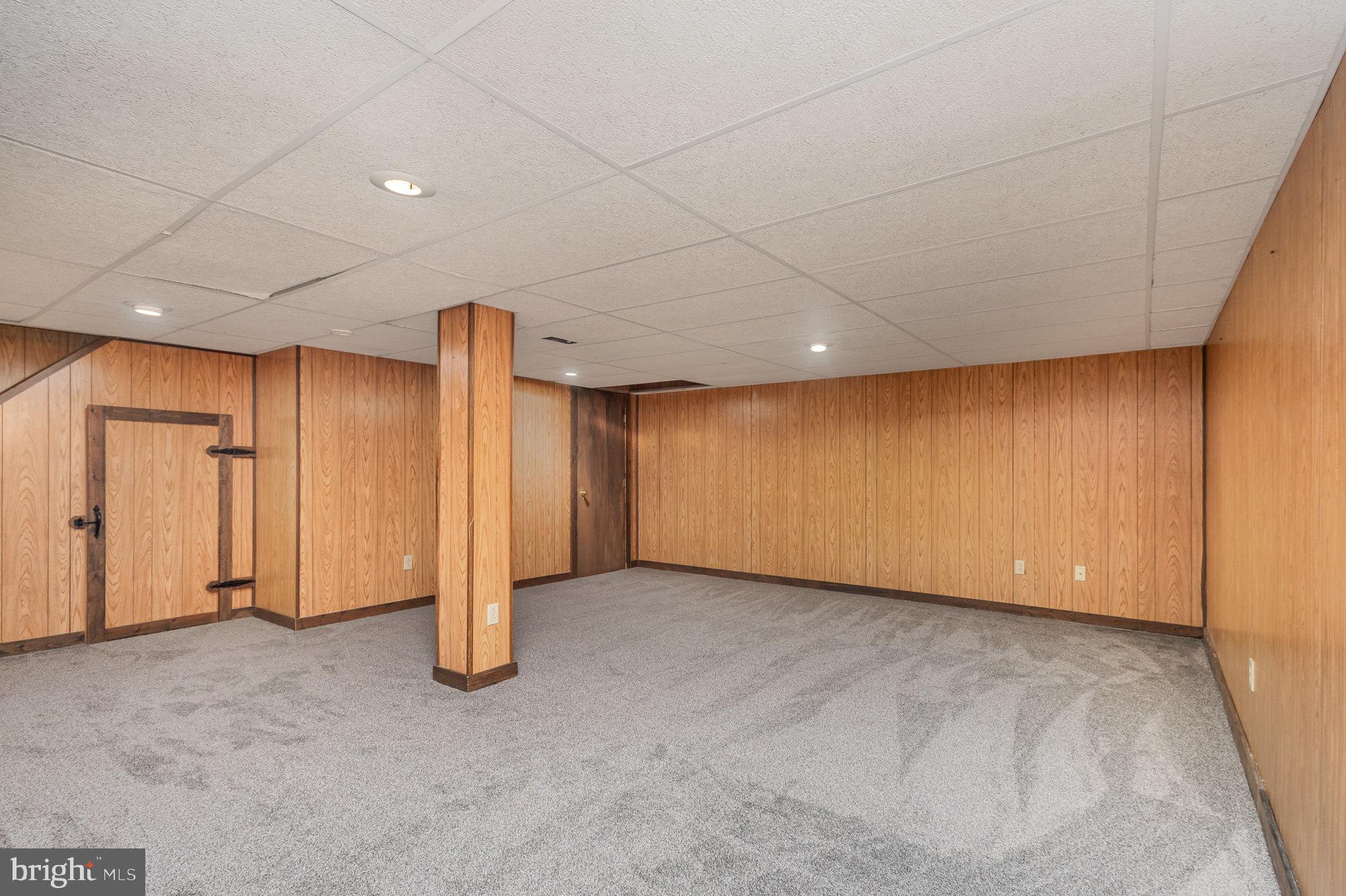 GABLE PARK WOODS - Residential