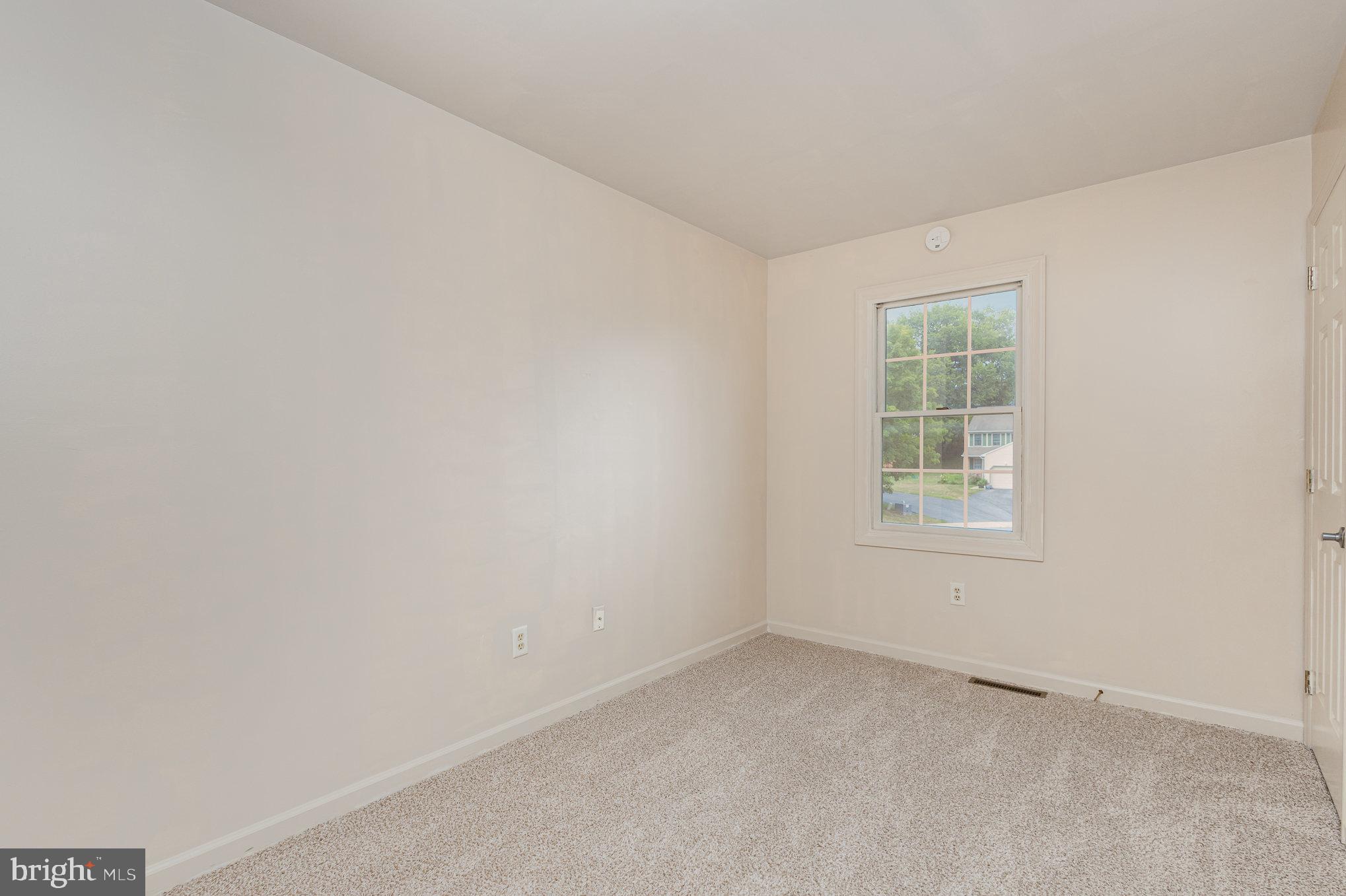 GABLE PARK WOODS - Residential