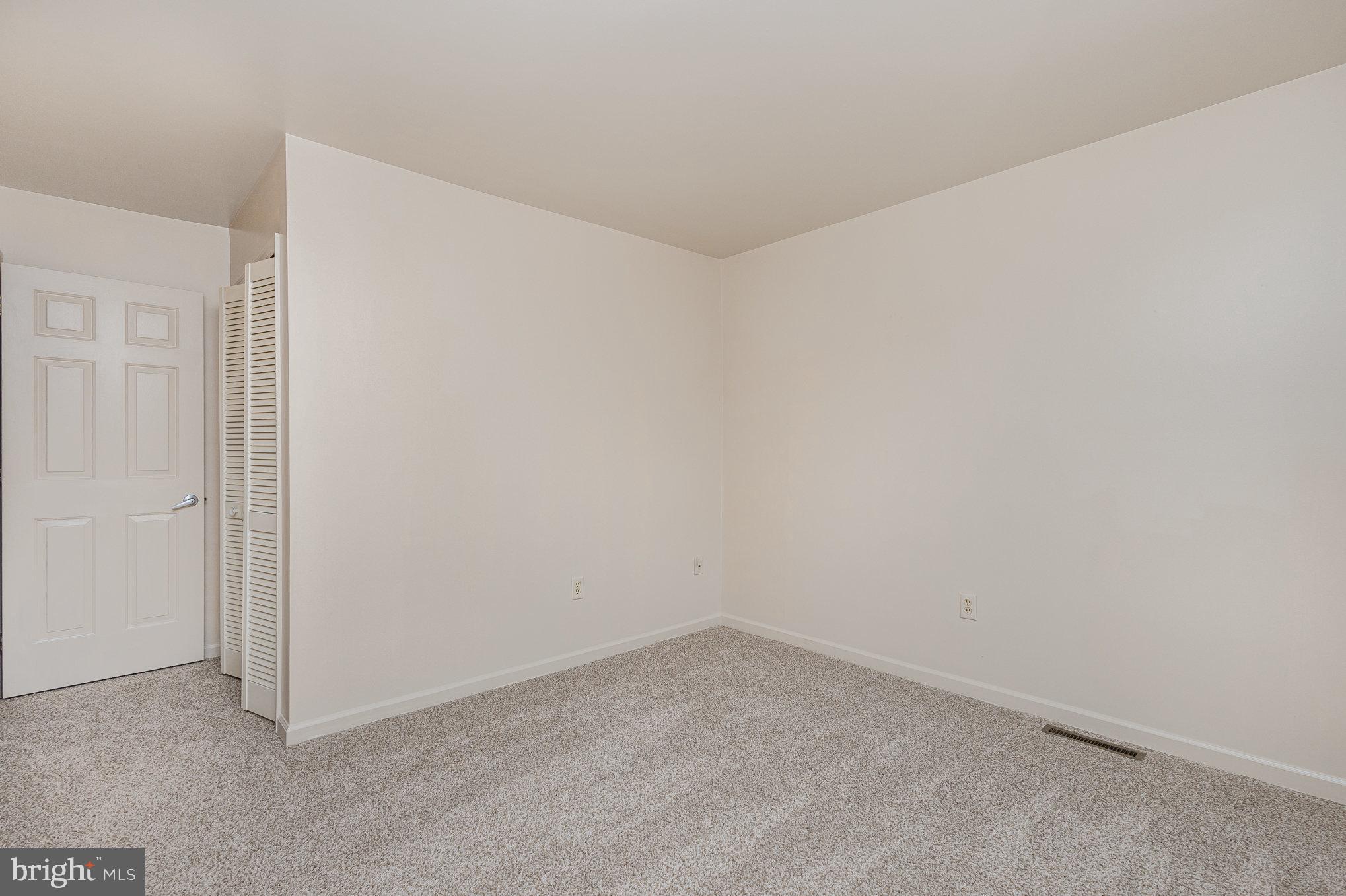 GABLE PARK WOODS - Residential