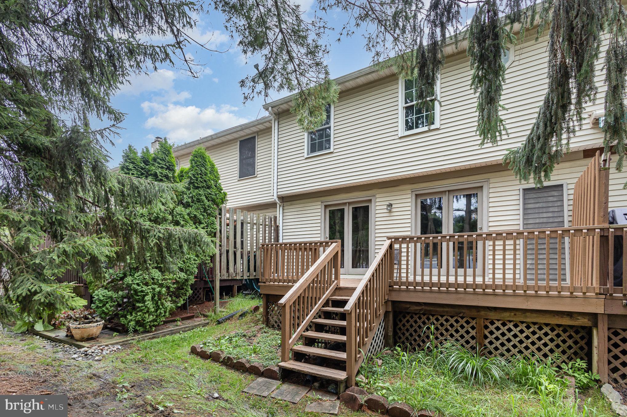 GABLE PARK WOODS - Residential