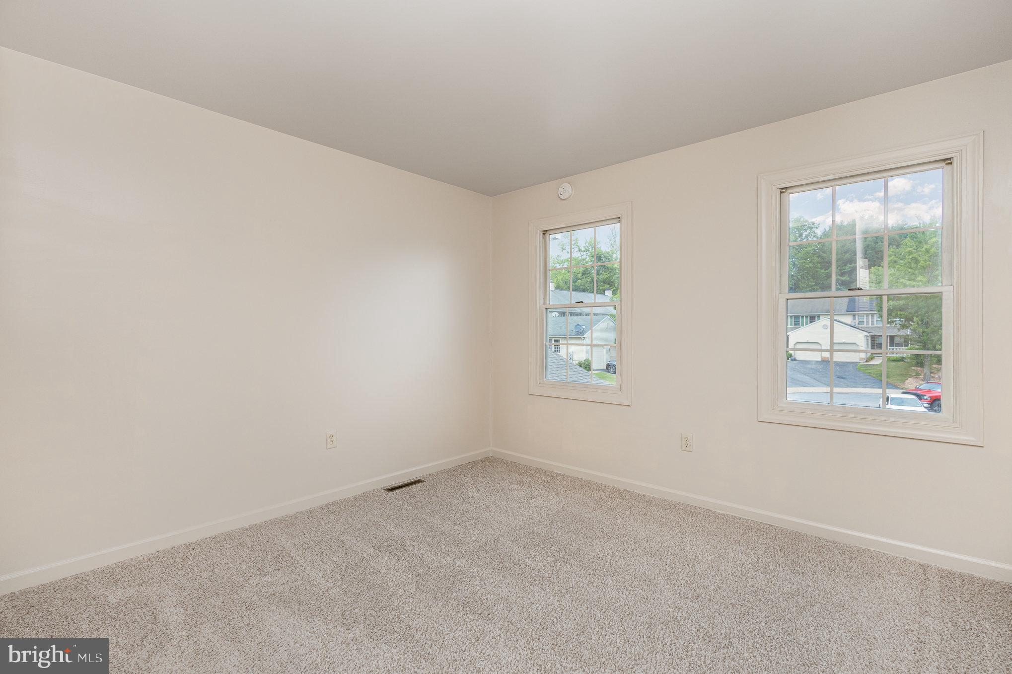 GABLE PARK WOODS - Residential