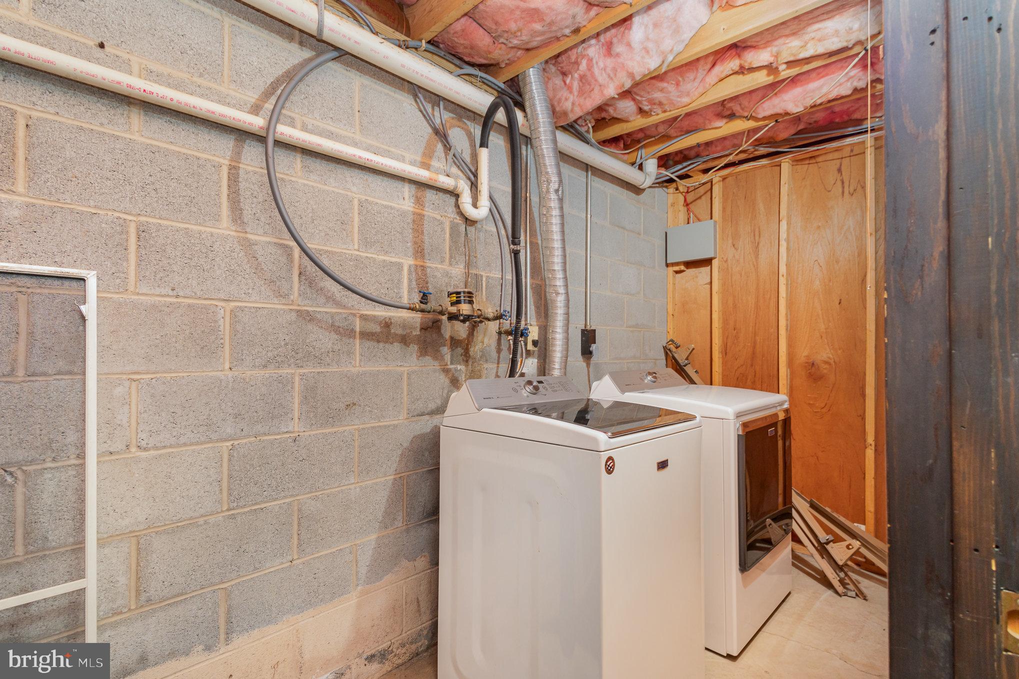 GABLE PARK WOODS - Residential