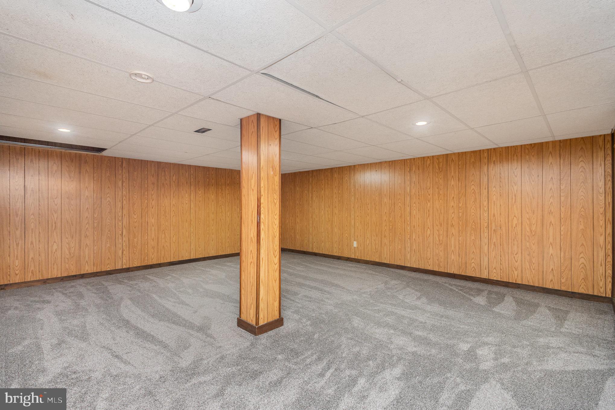 GABLE PARK WOODS - Residential