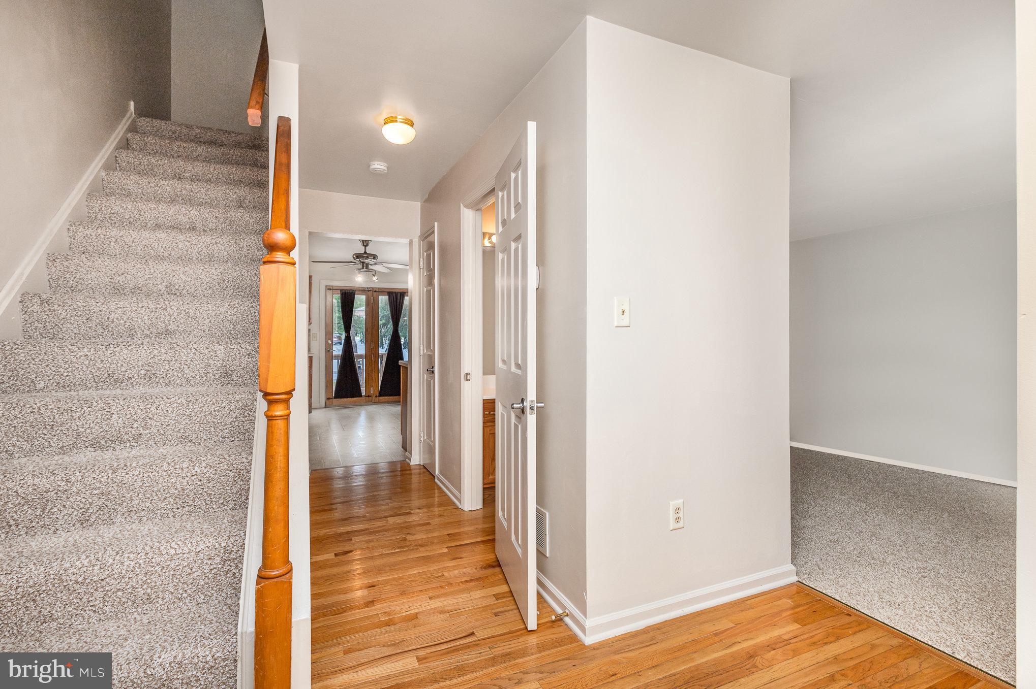 GABLE PARK WOODS - Residential