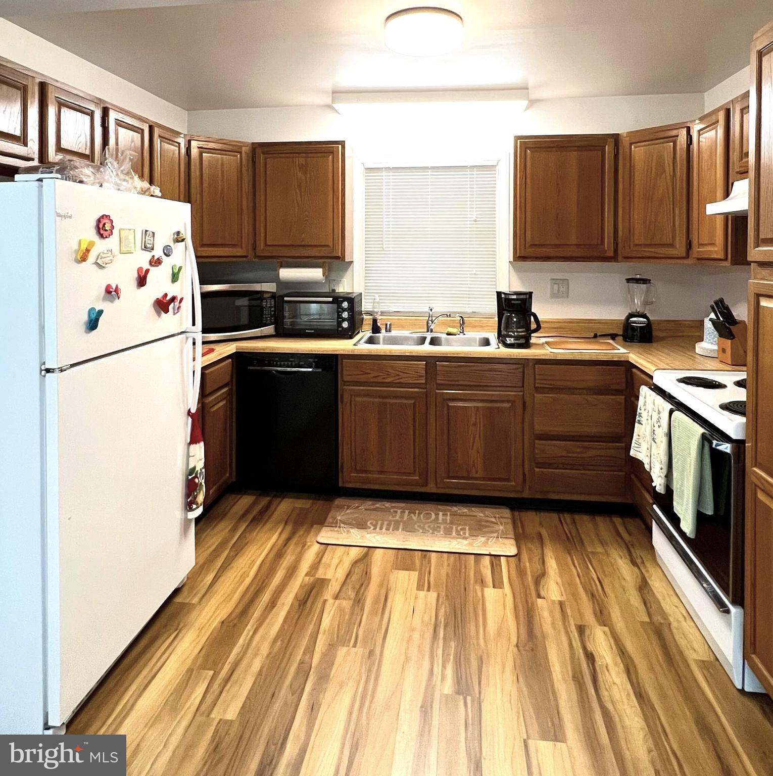 POINTER RIDGE - Residential