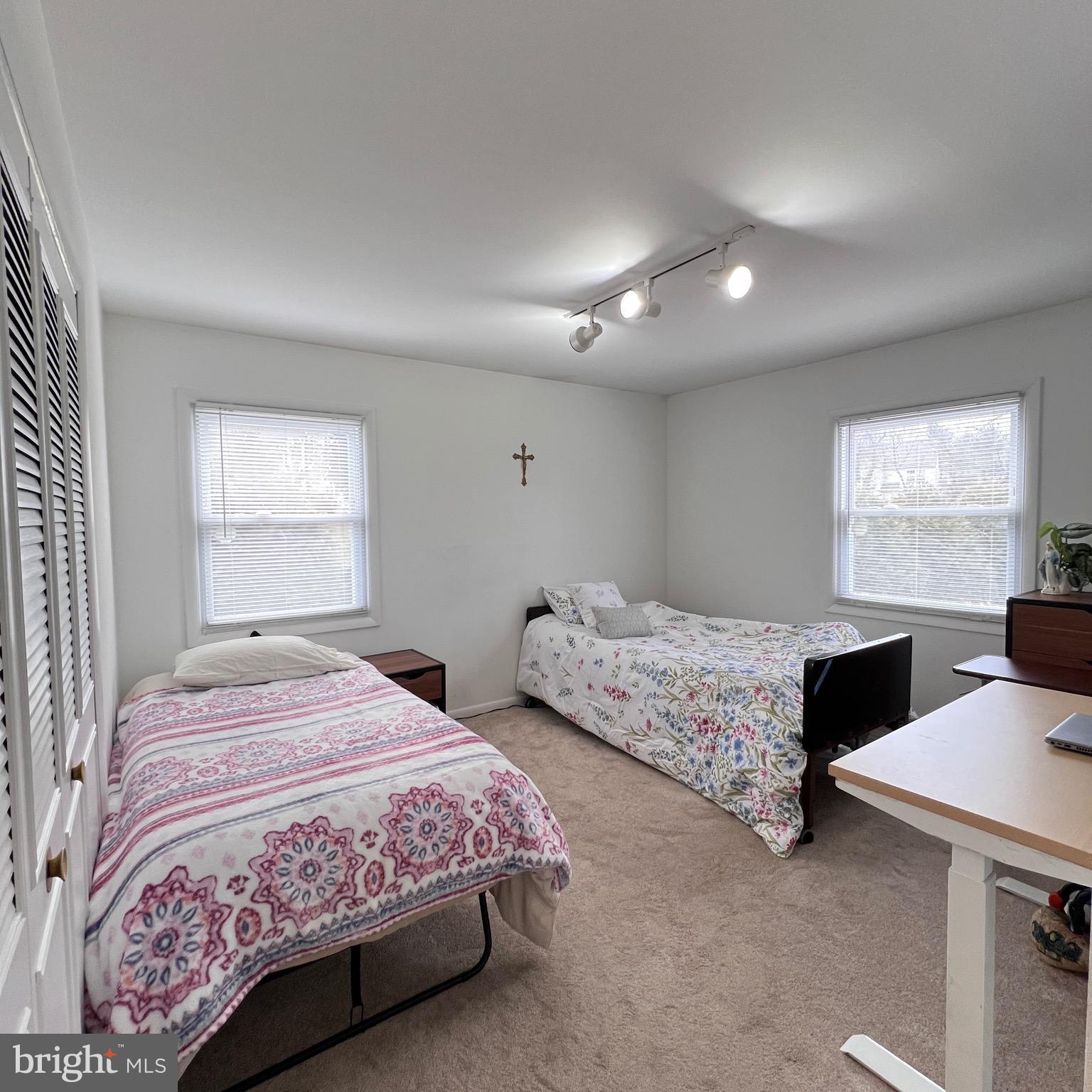 POINTER RIDGE - Residential