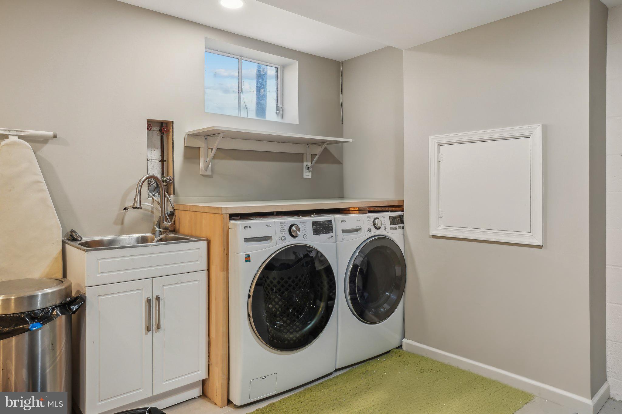 ASHLEIGH - Residential