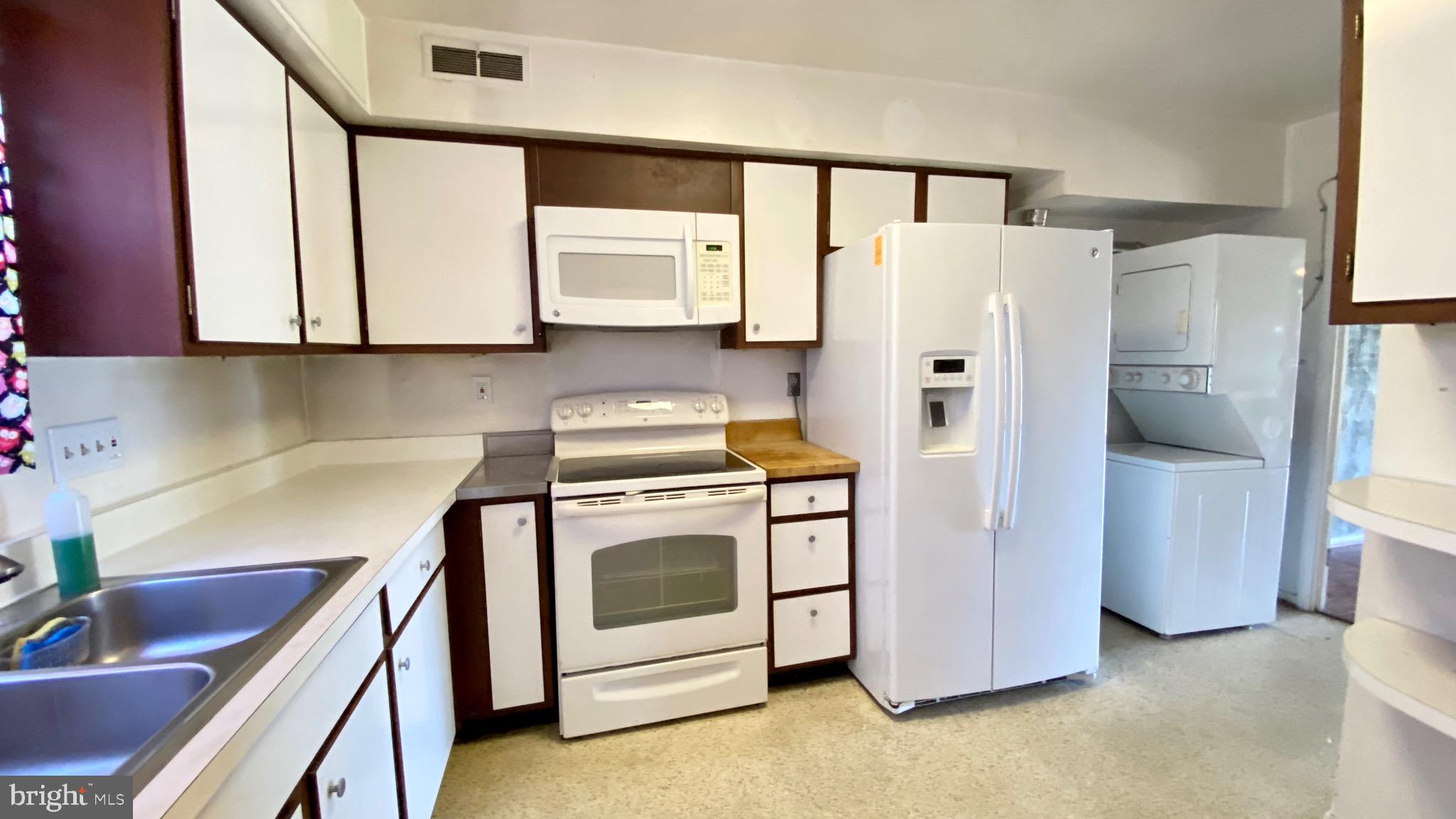 RUMSEY ISLAND - Residential