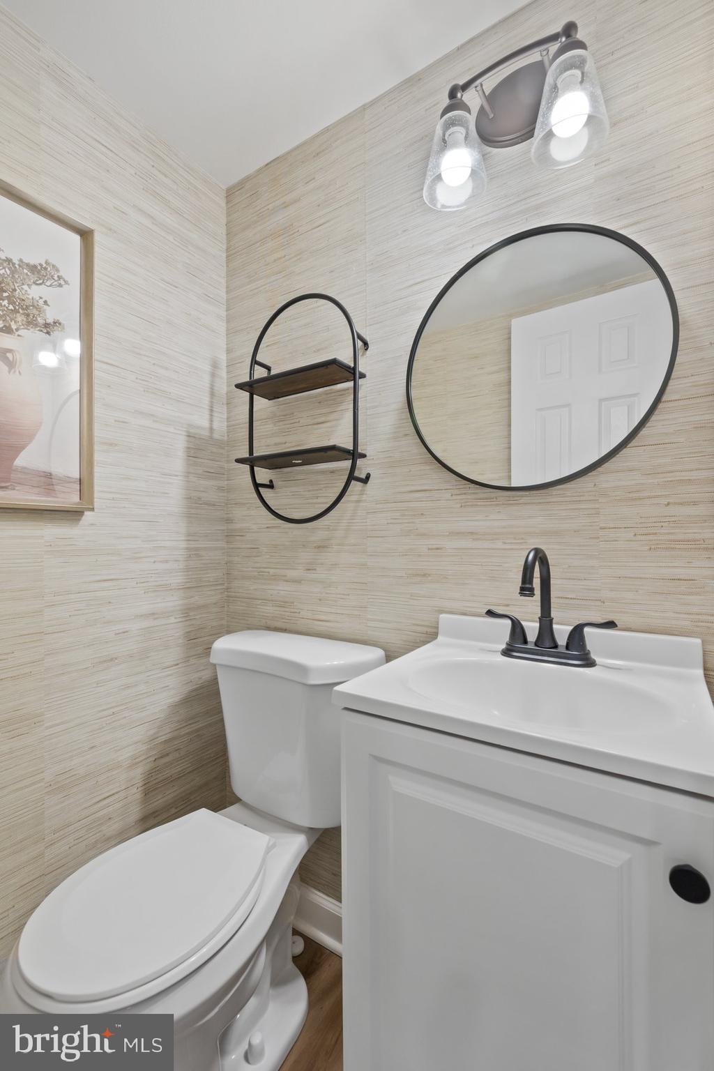 LAKE LOUISE - Residential Lease