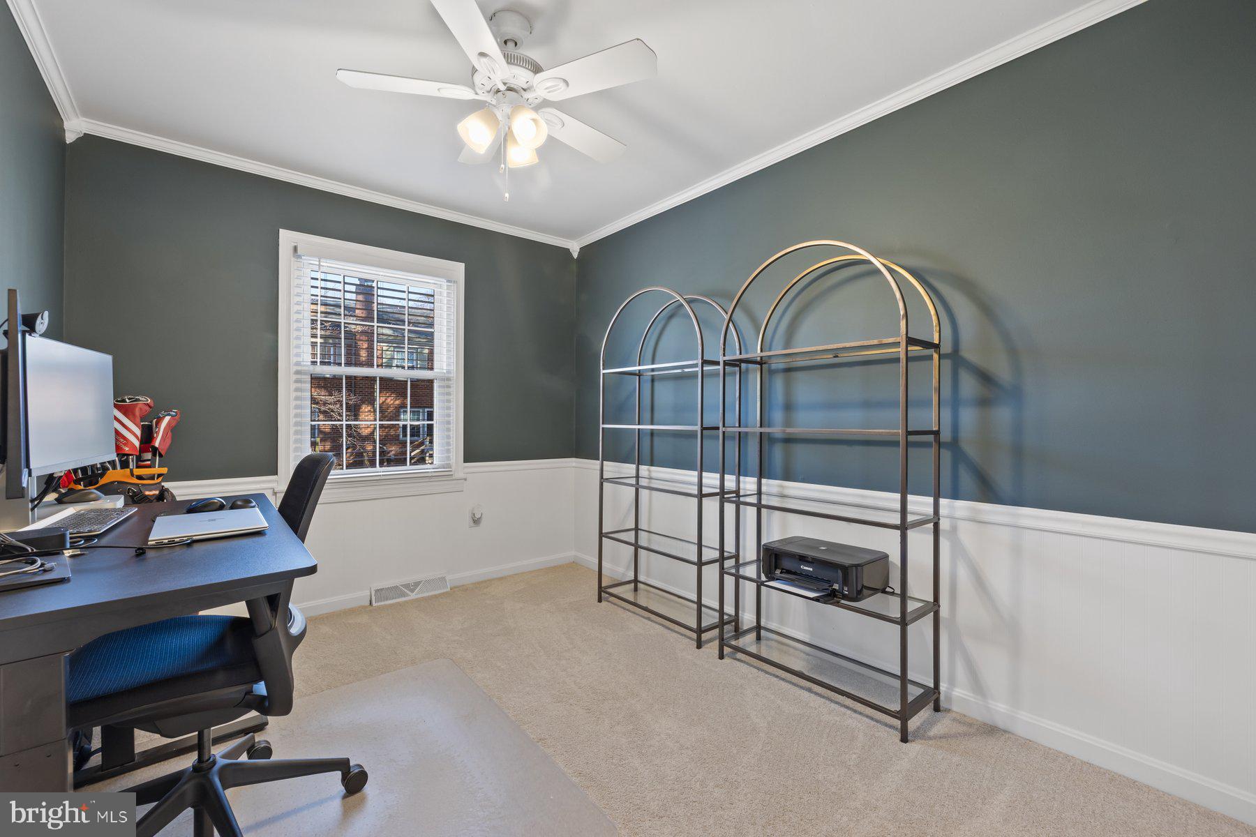 LAKE LOUISE - Residential Lease