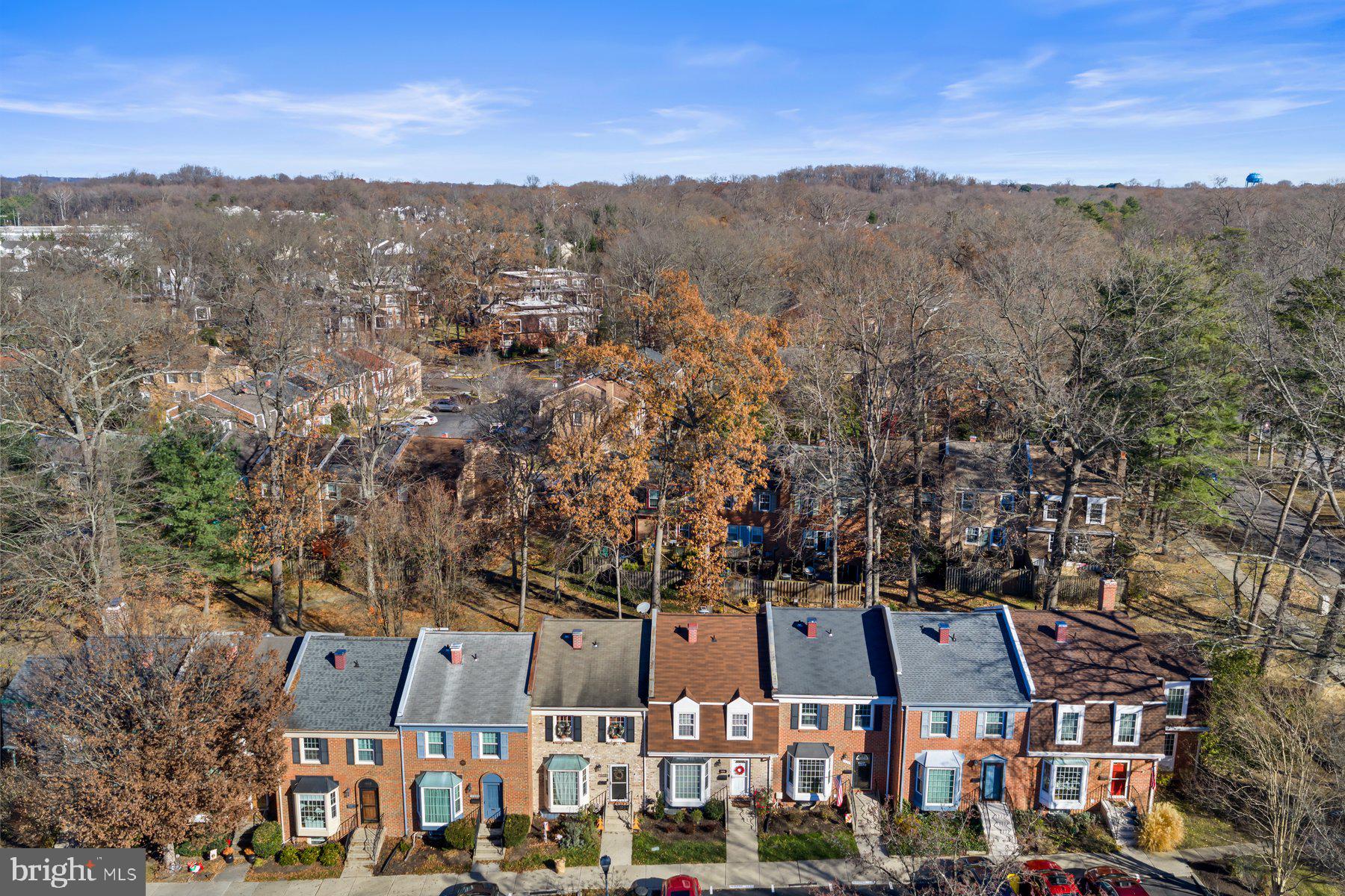 LAKE LOUISE - Residential Lease