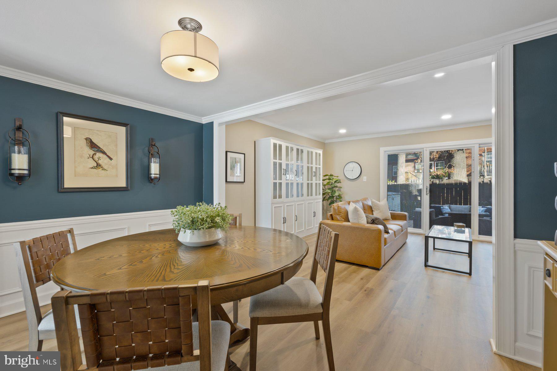 LAKE LOUISE - Residential Lease