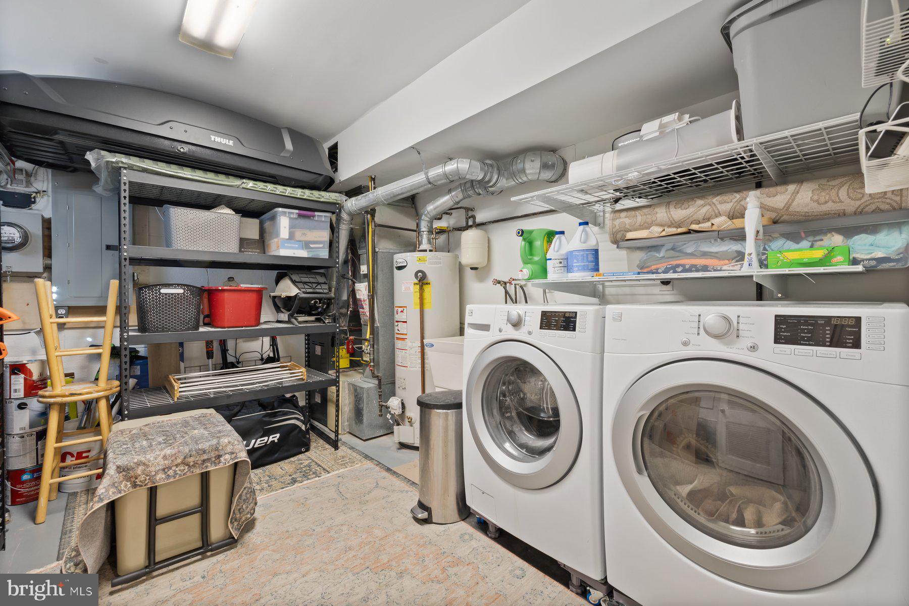 LAKE LOUISE - Residential Lease