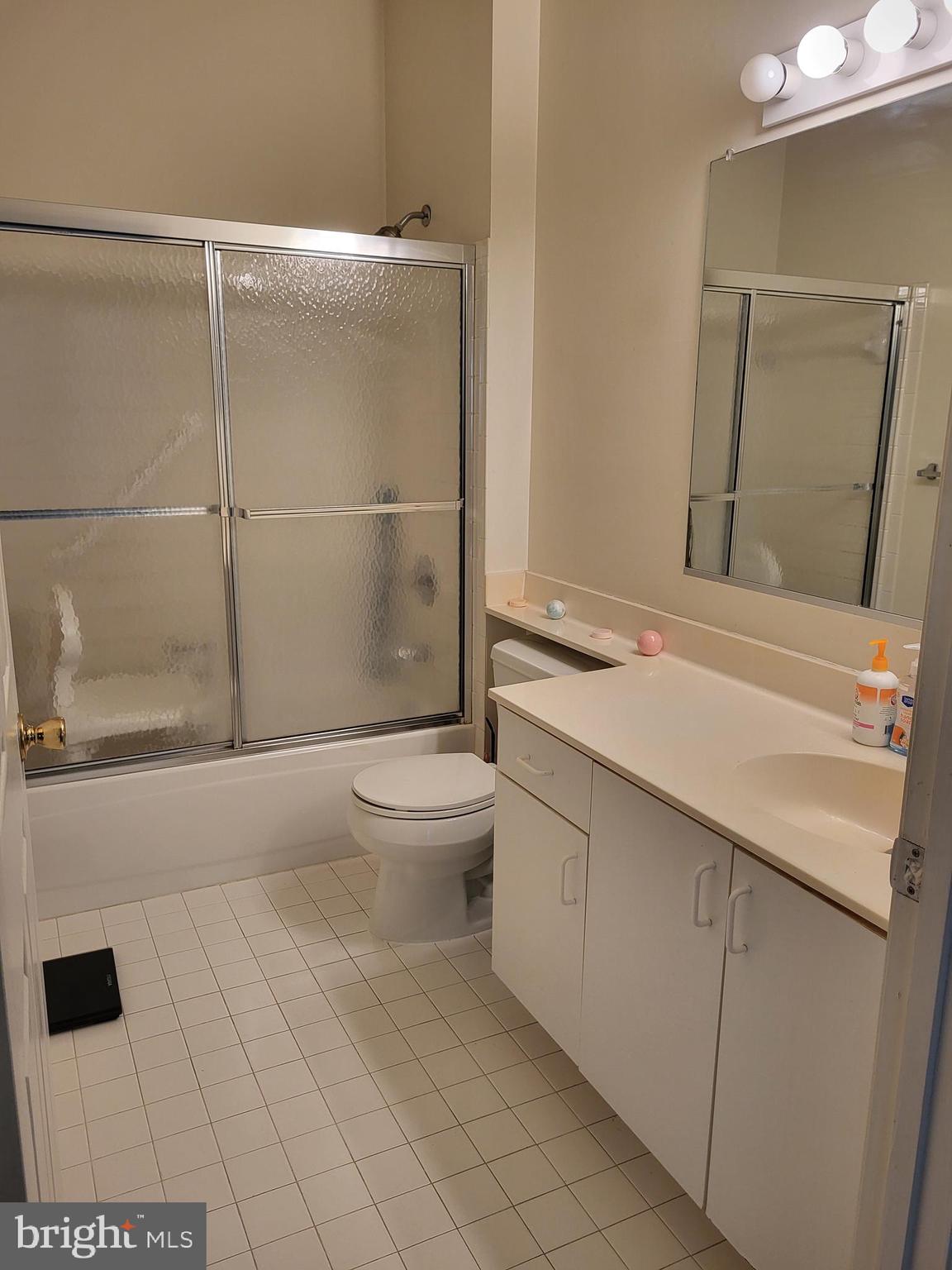 SPRING MILL - Residential