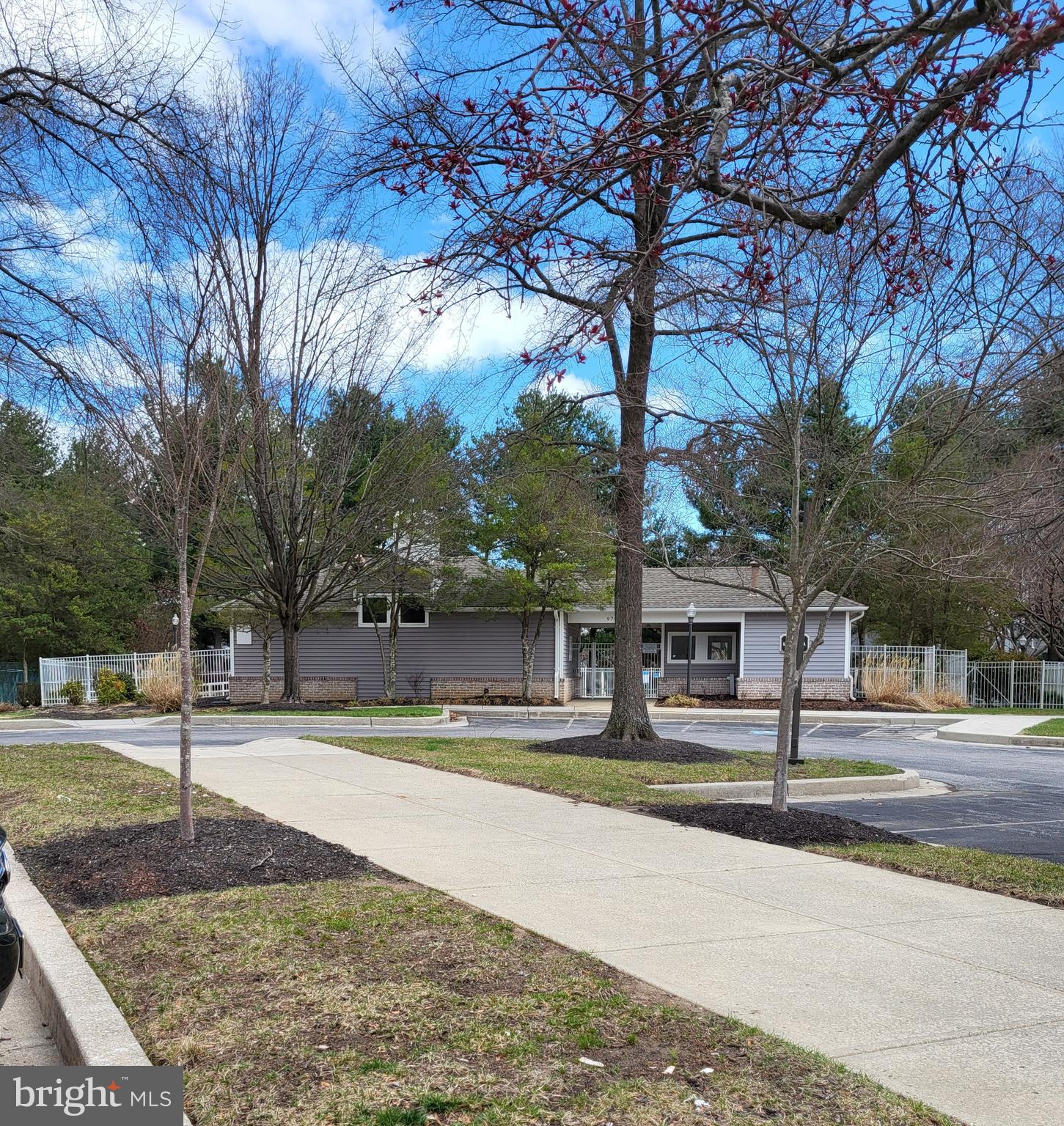 SPRING MILL - Residential