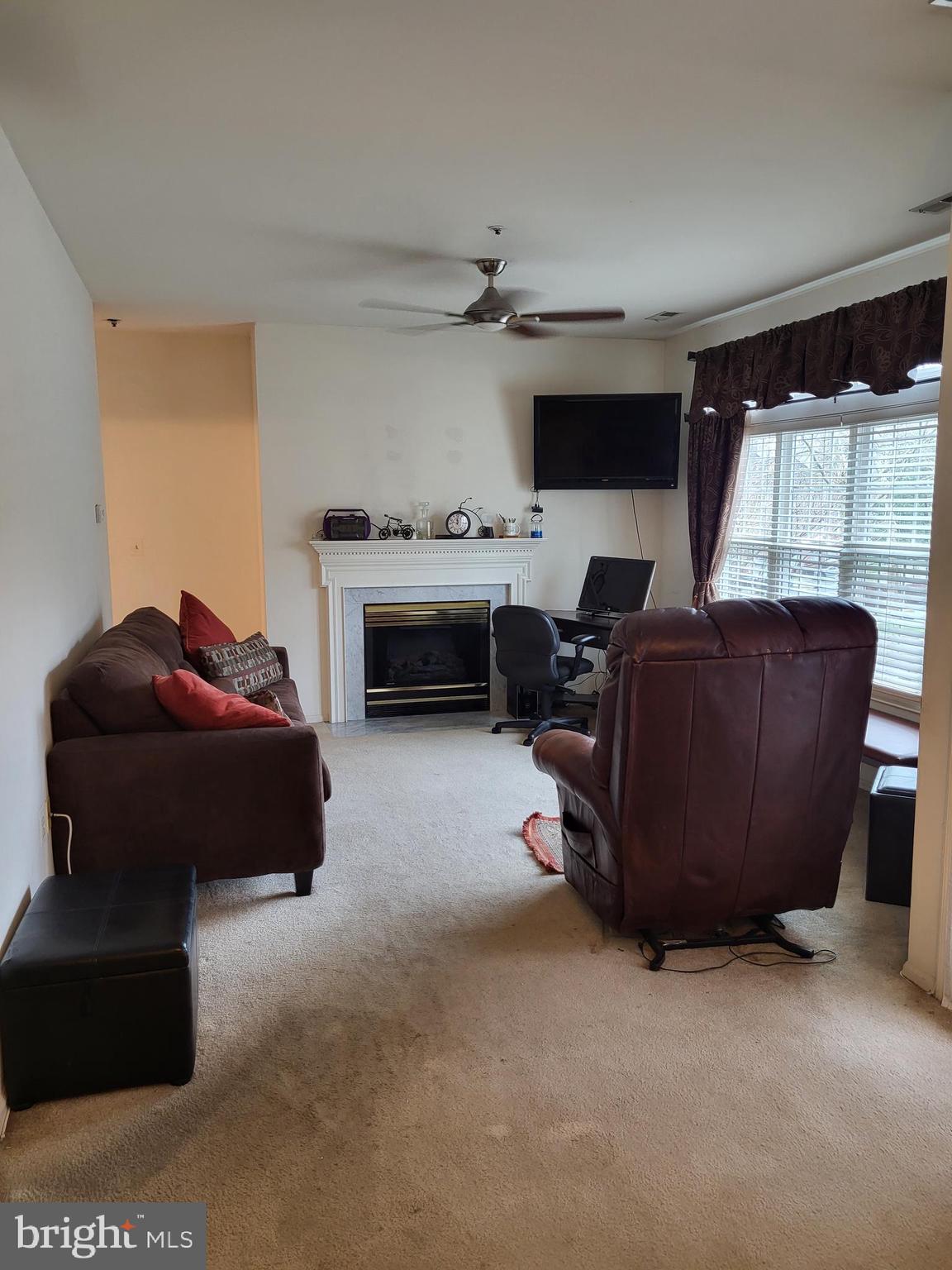 SPRING MILL - Residential