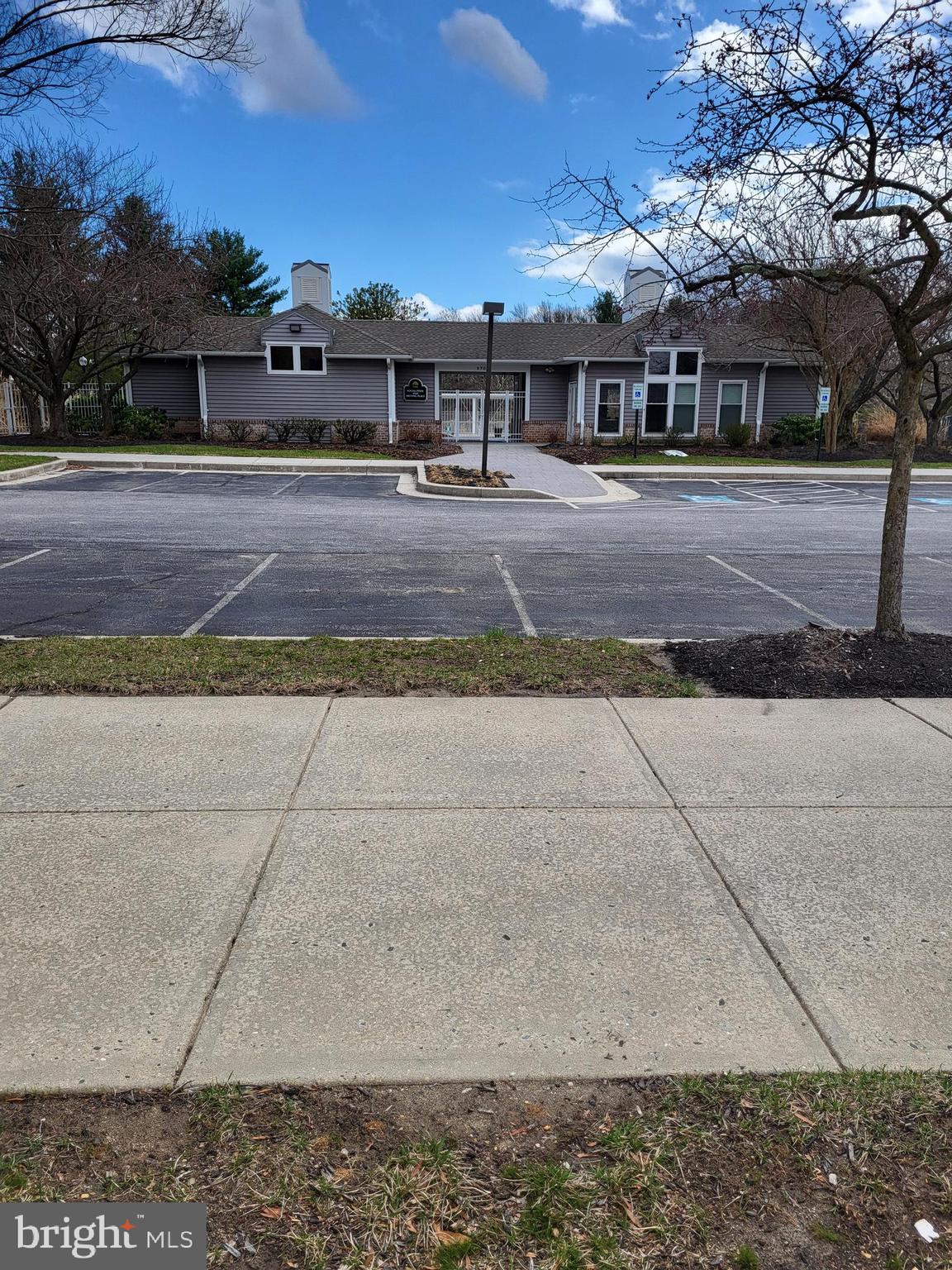 SPRING MILL - Residential