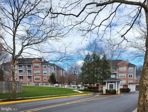 Condo For Sale - 8801 Groffs Mill Drive #8801<br/> OWINGS MILLS, MD 21117