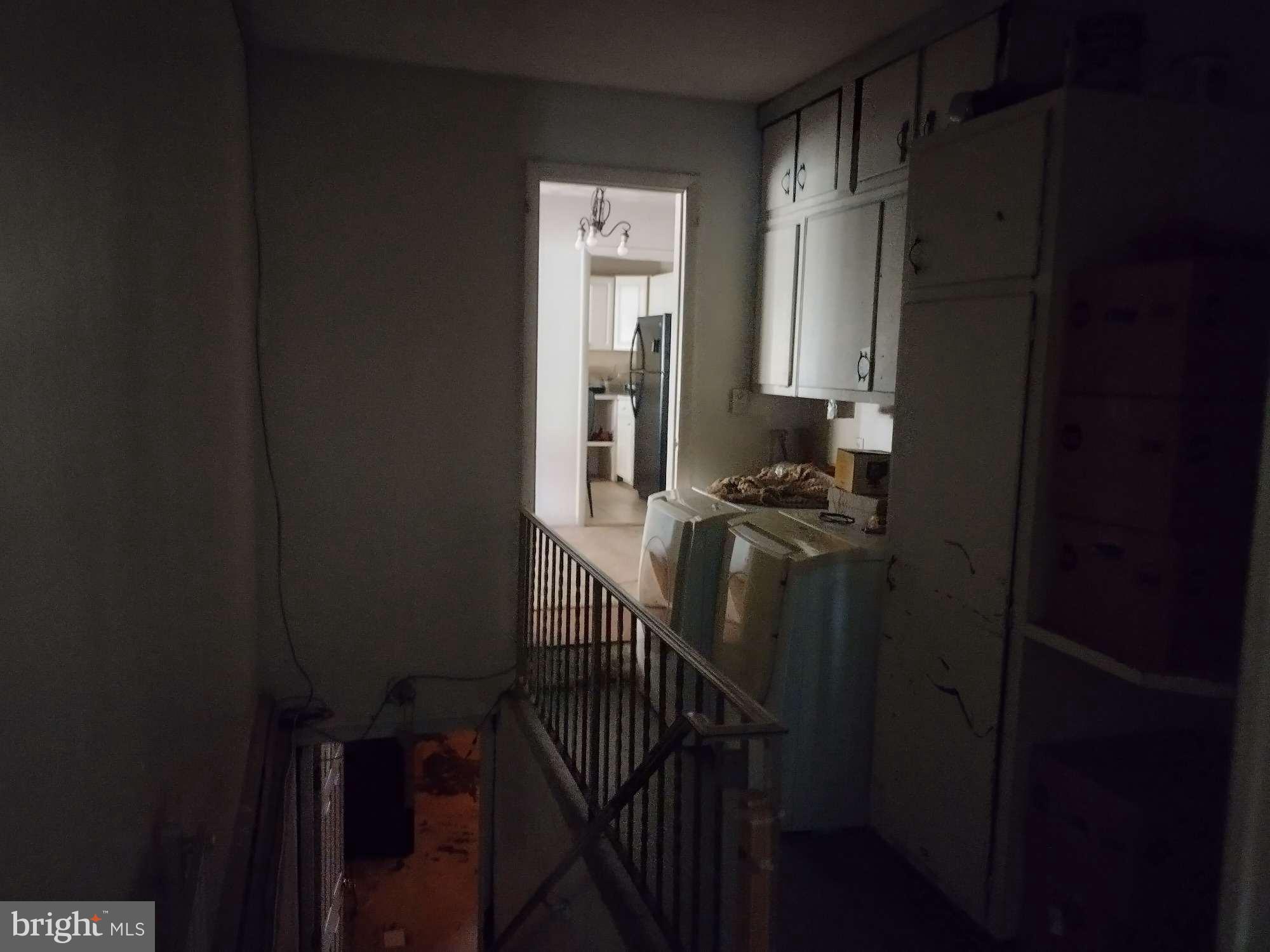 DEVON MANOR - Residential