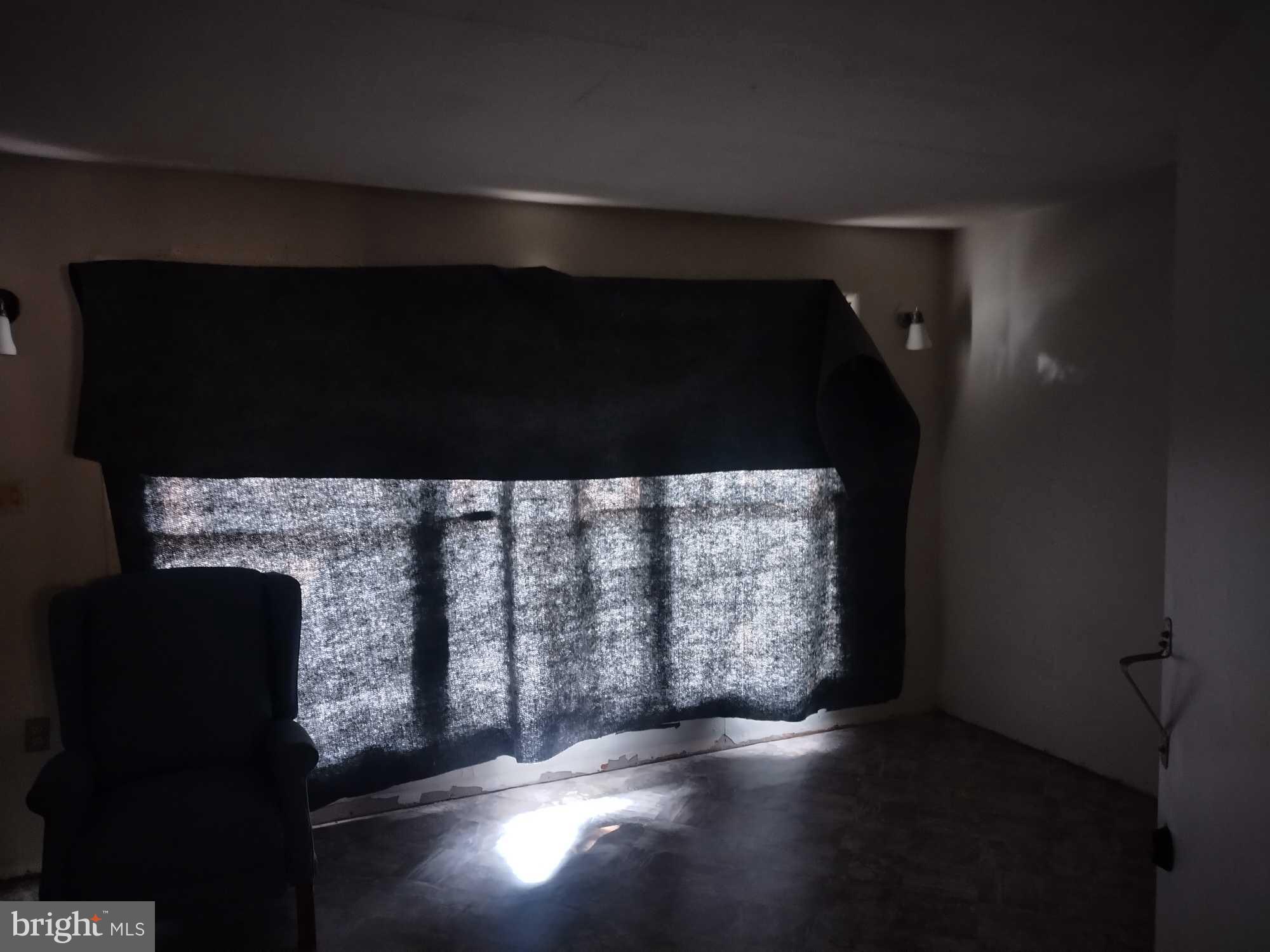 DEVON MANOR - Residential